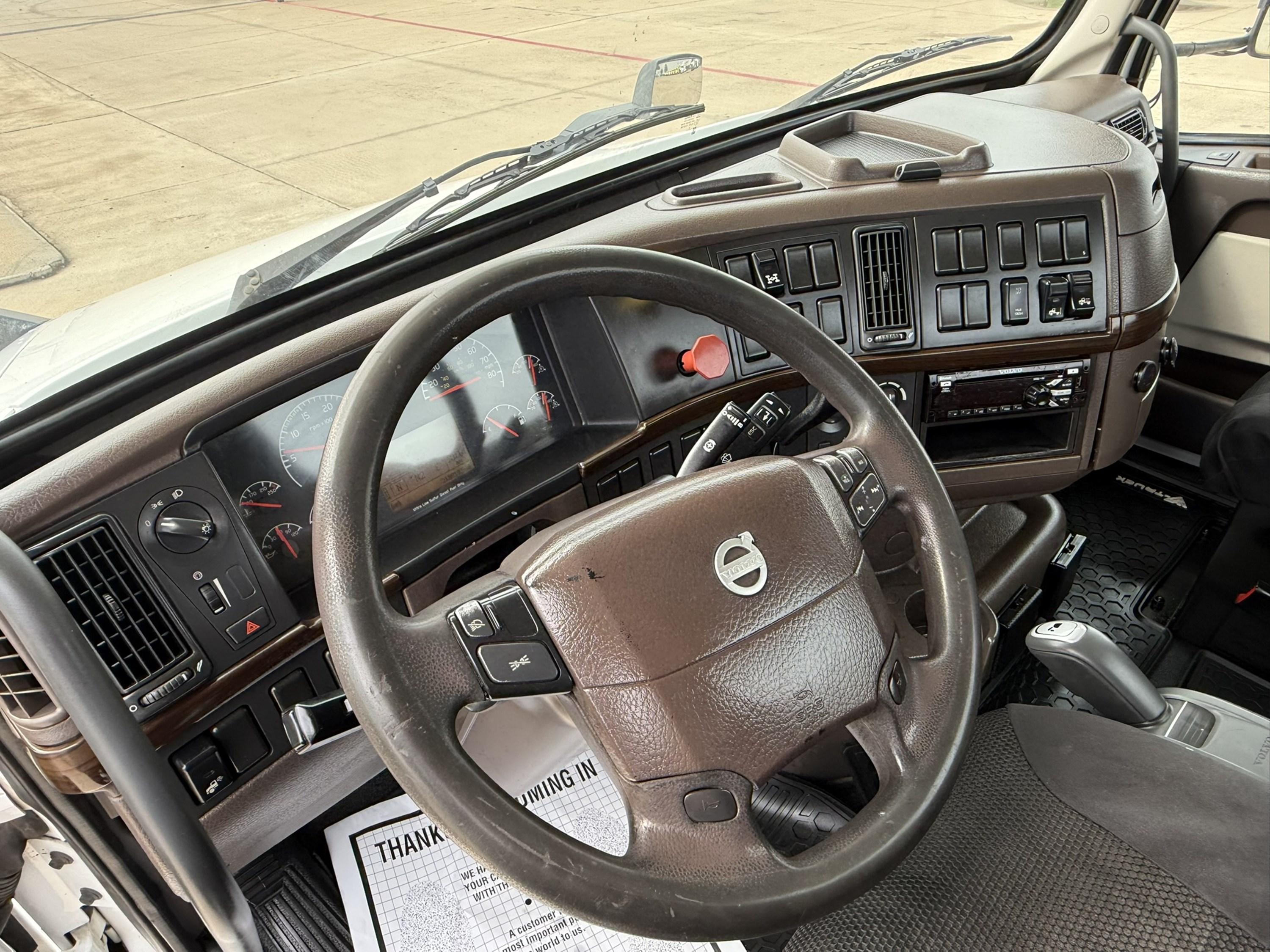 2018 Volvo in HOUSTON, TX — photo 8