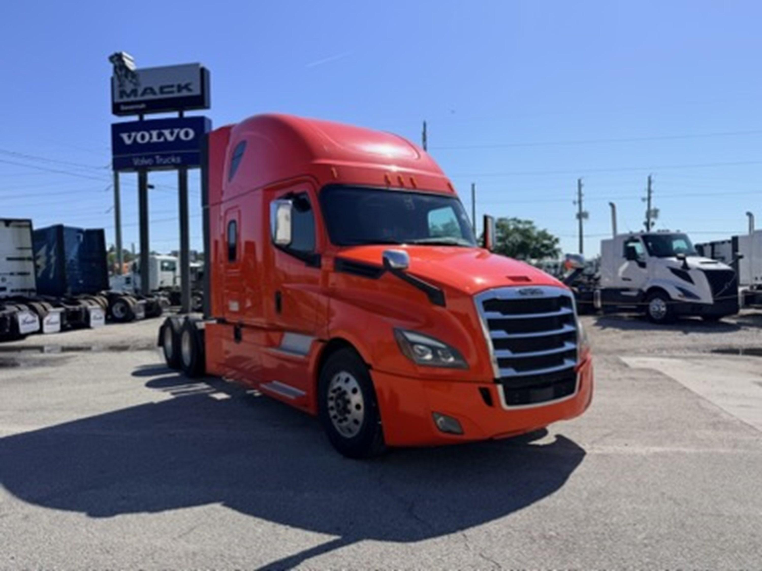 2020 Freightliner Cascadia