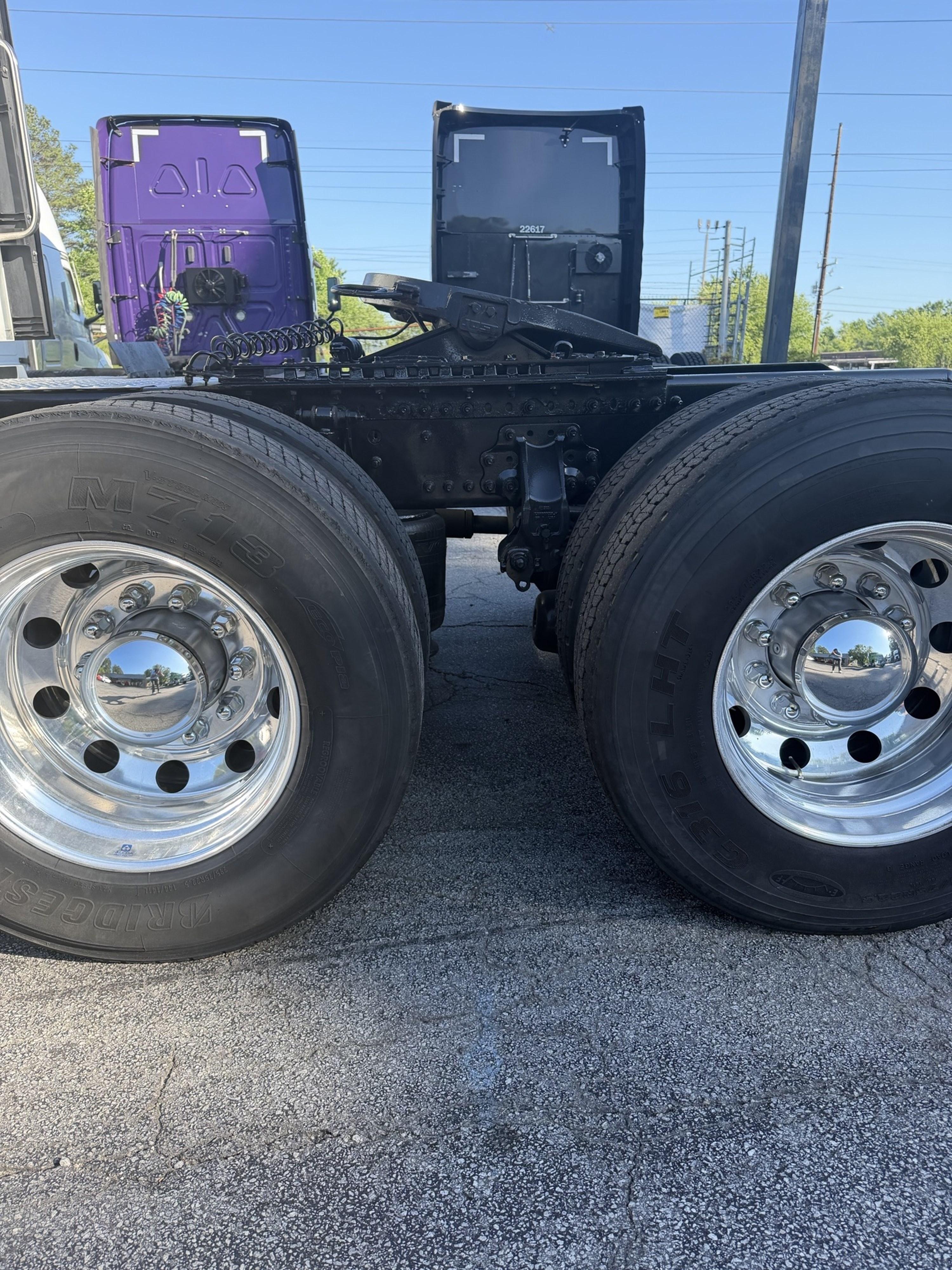 2023 Volvo VNL 760 in GUARDIAN ATLANTA — photo 3