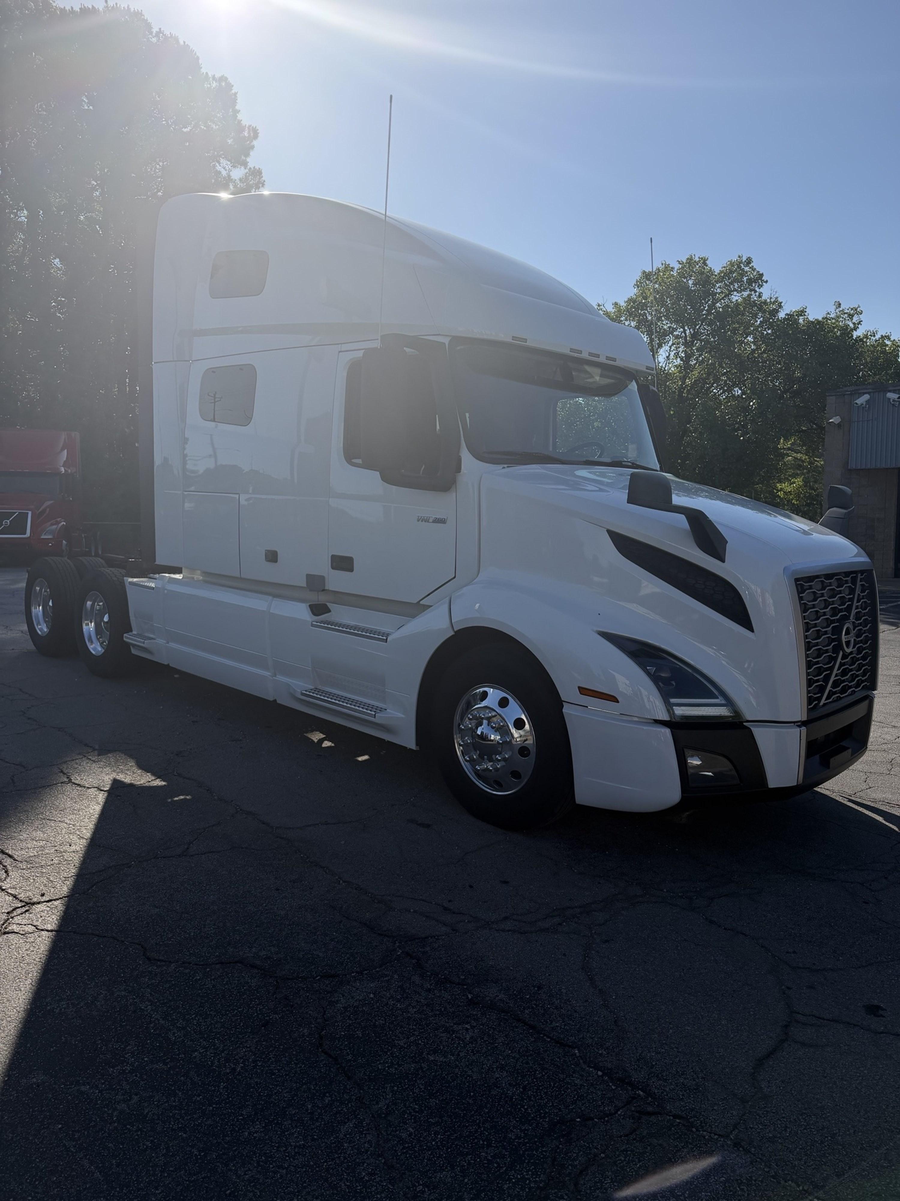 2023 Volvo VNL 760 in GUARDIAN ATLANTA — photo 8