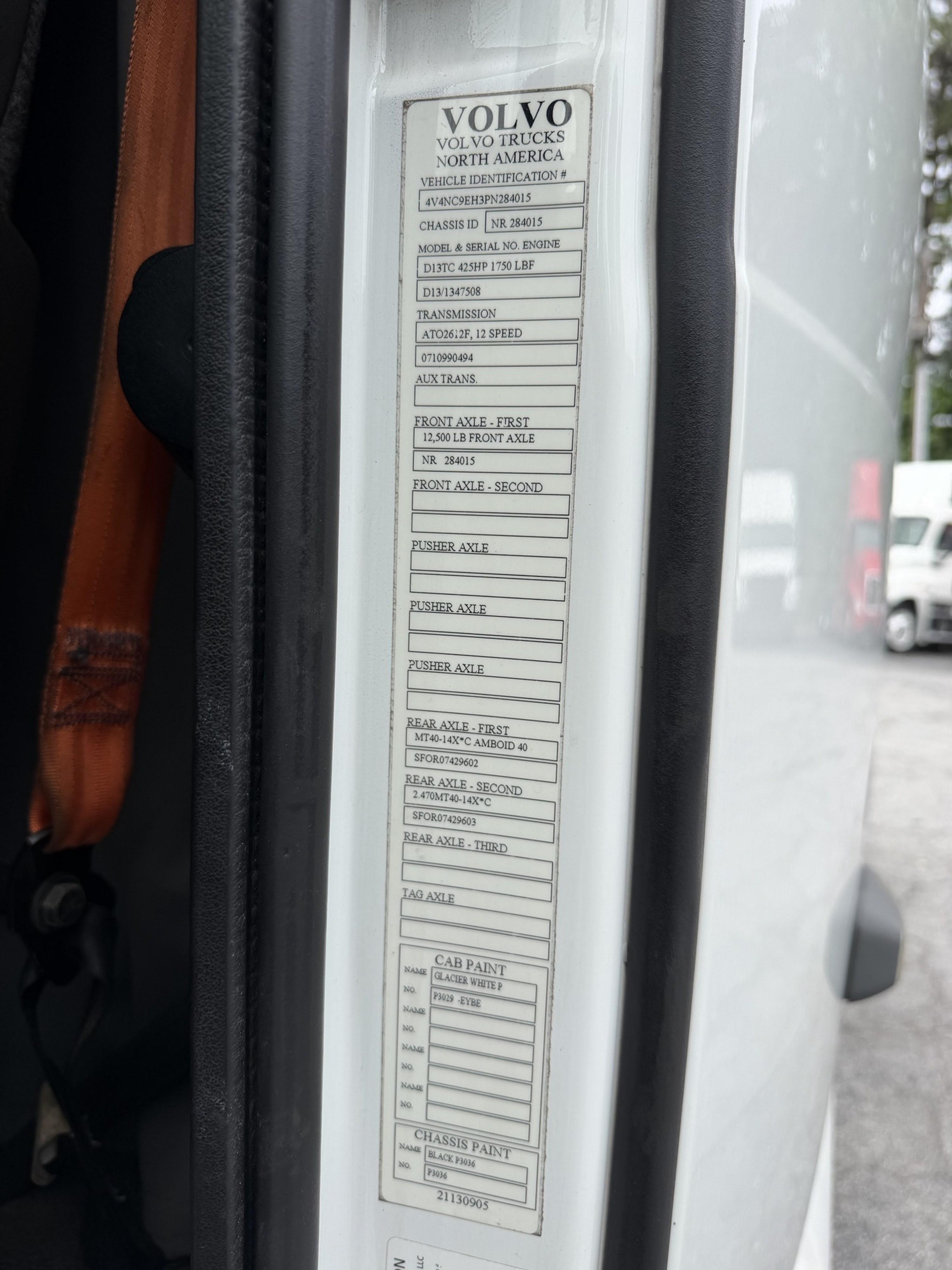2023 Volvo VNL 760 in GUARDIAN ATLANTA — photo 10