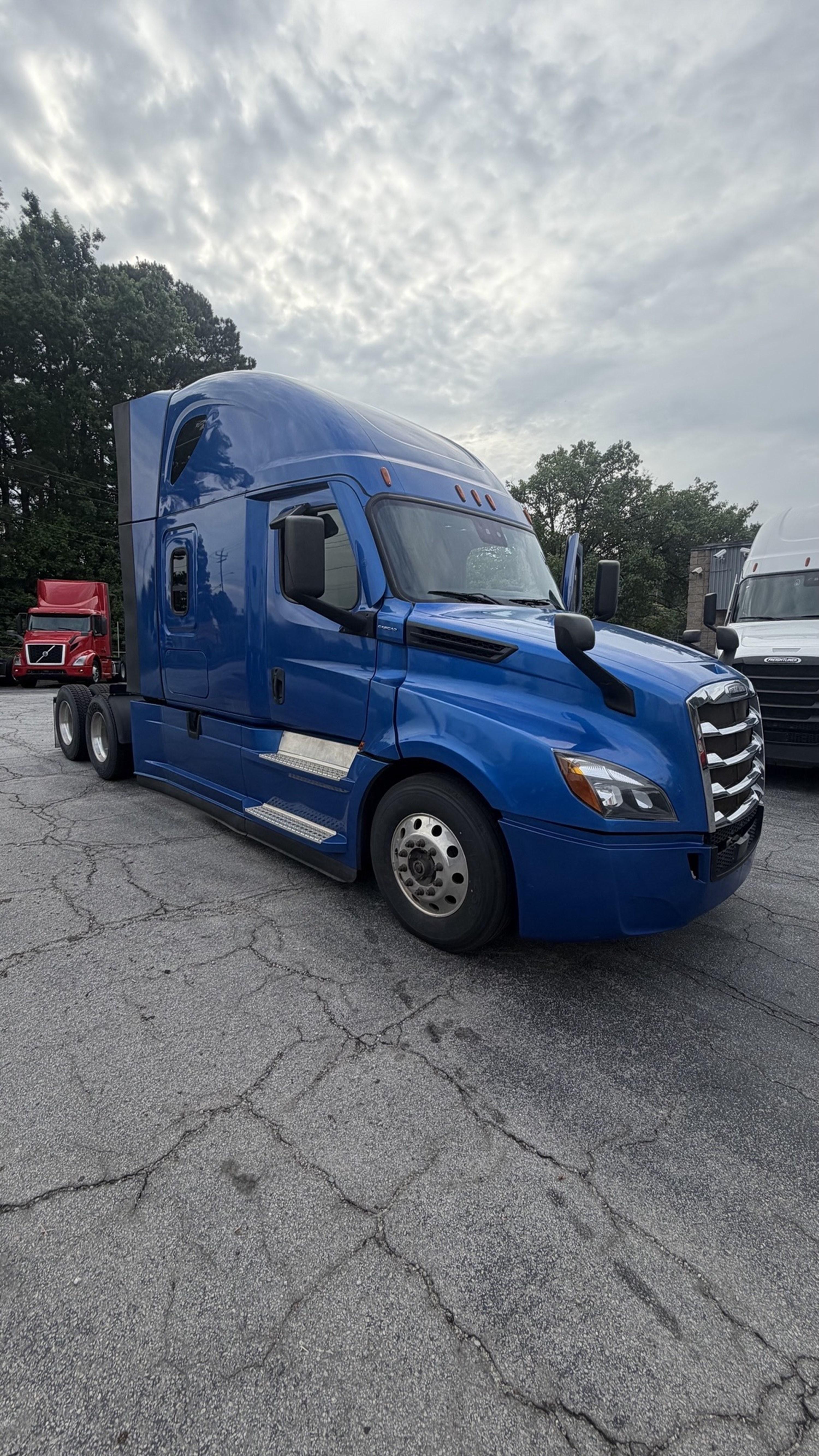 2021 Freightliner Cascadia in GUARDIAN ATLANTA — photo 7