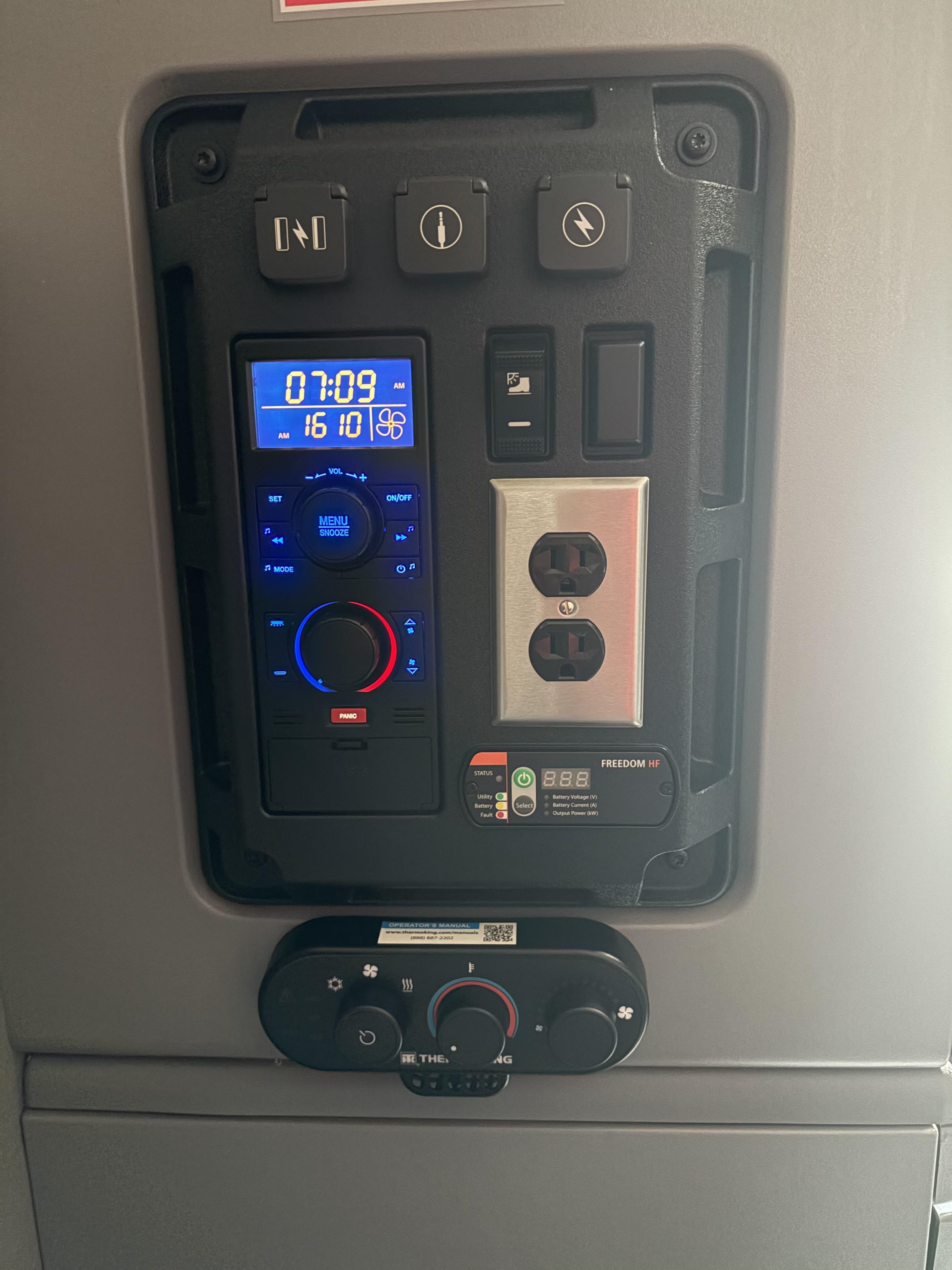 2024 Mack Anthem in LA VERGNE — photo 21