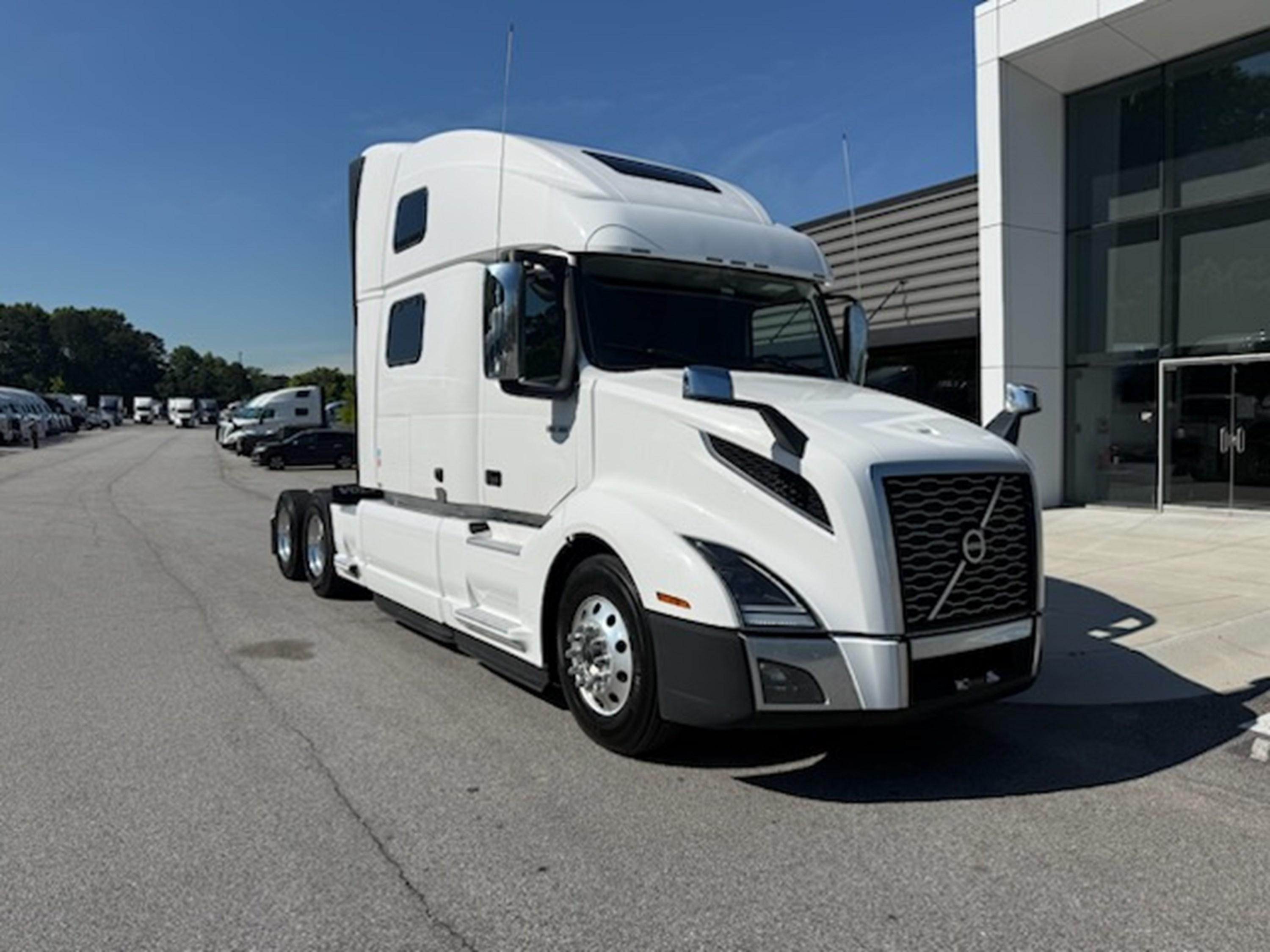 2024 Volvo VNL 860