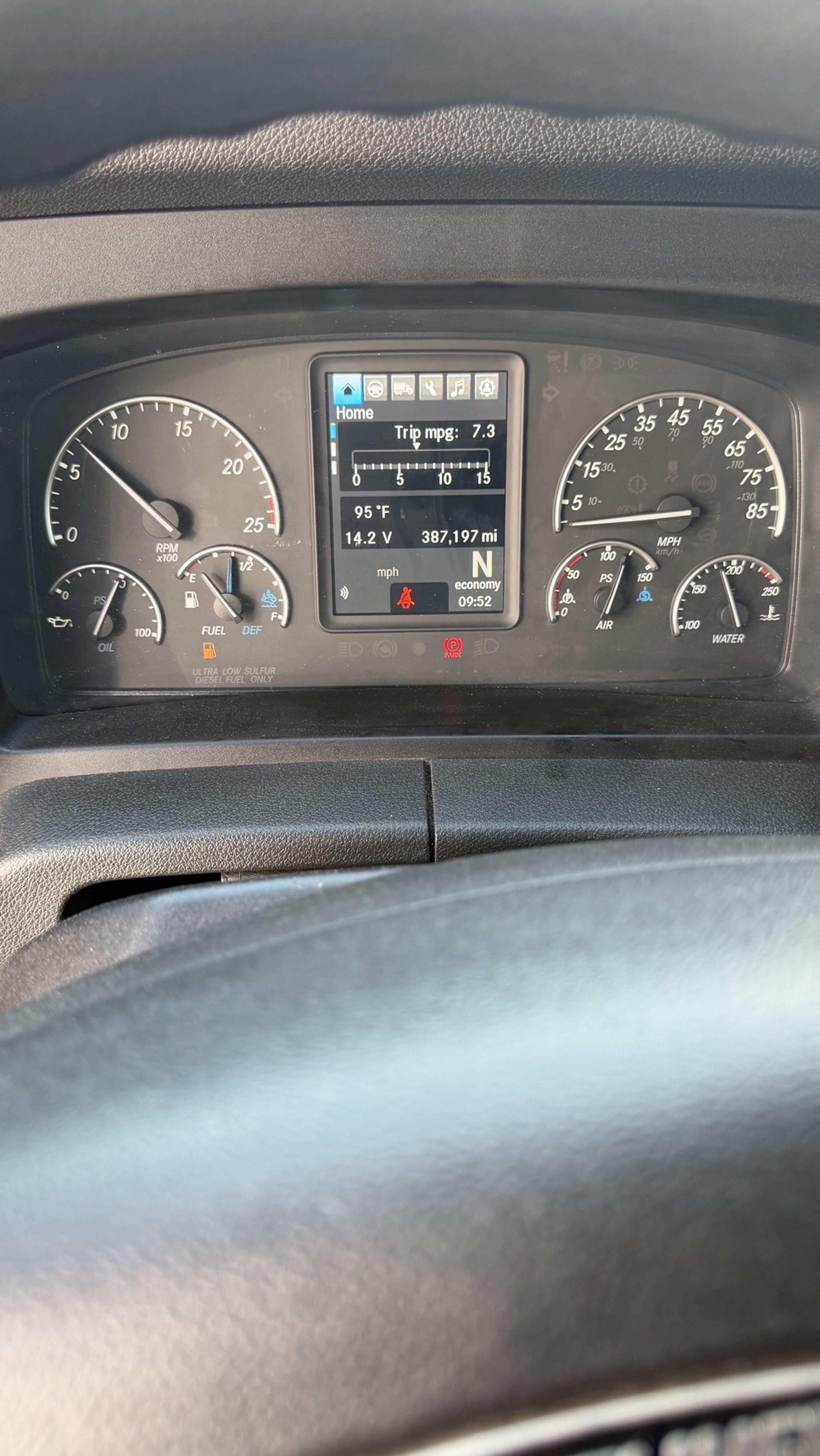 2023 Freightliner Cascadia in GUARDIAN ATLANTA — photo 11
