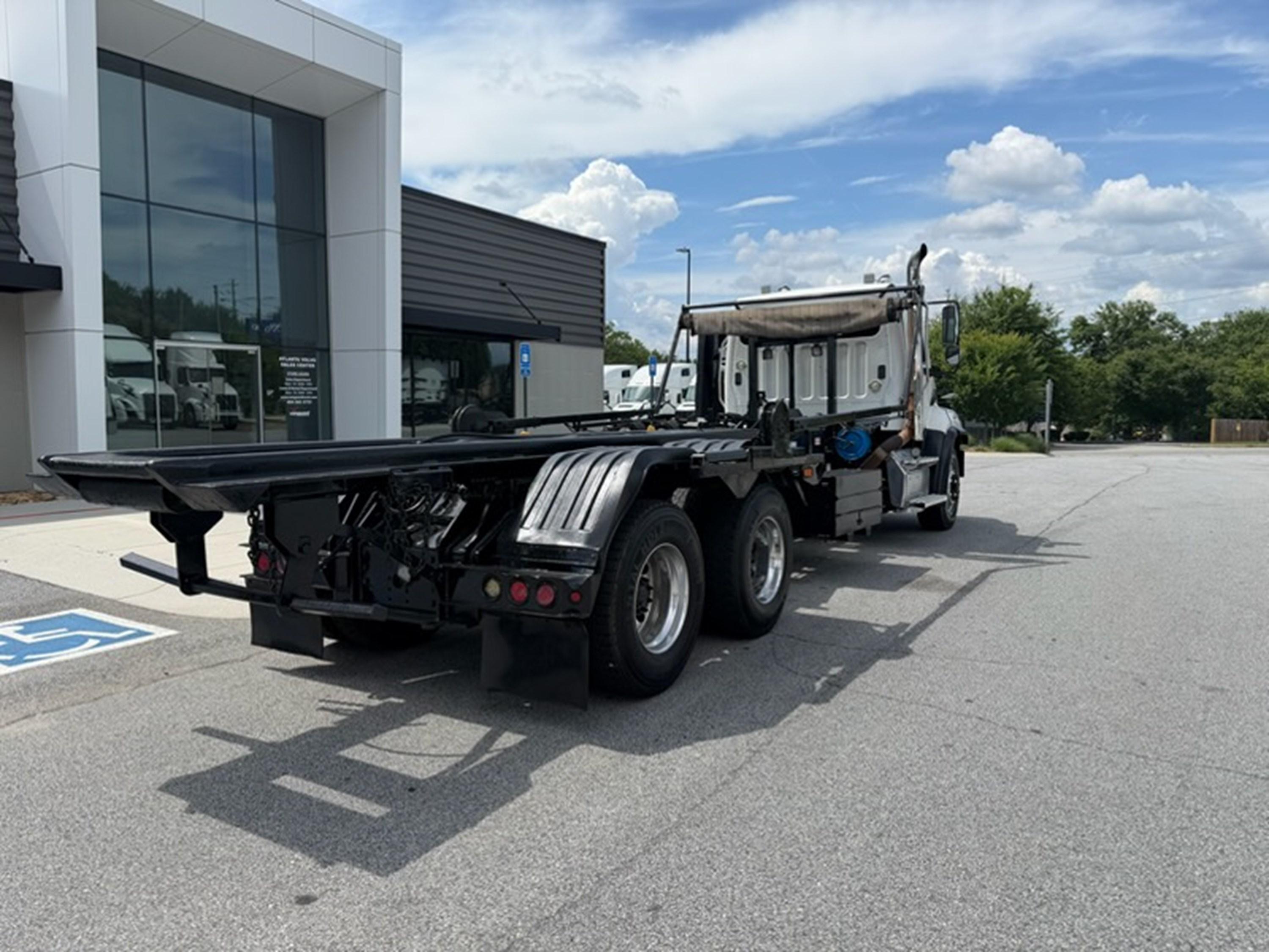 2018 Freightliner 114SD in SAVANNAH, GA — photo 3