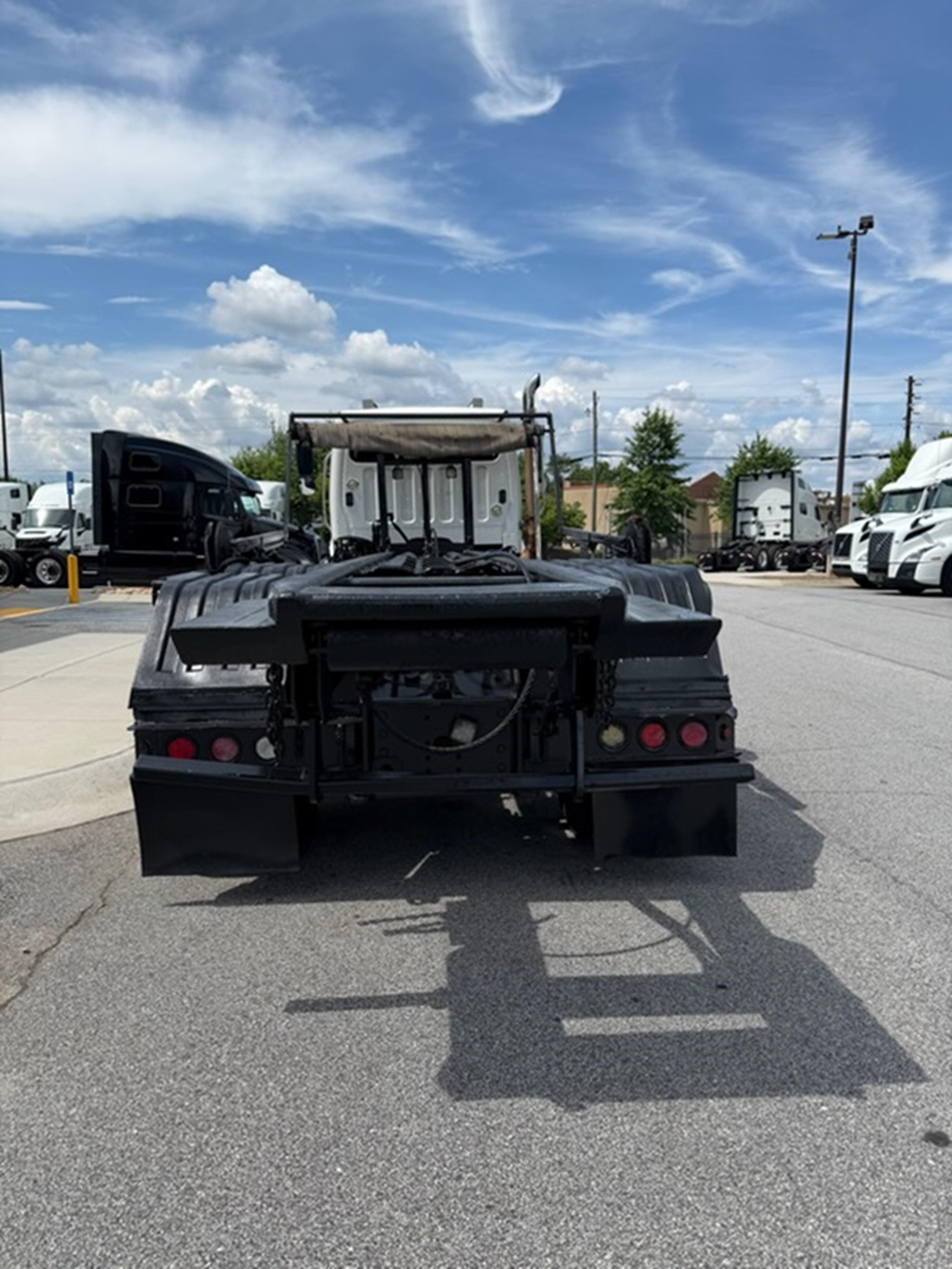 2018 Freightliner 114SD in SAVANNAH, GA — photo 4
