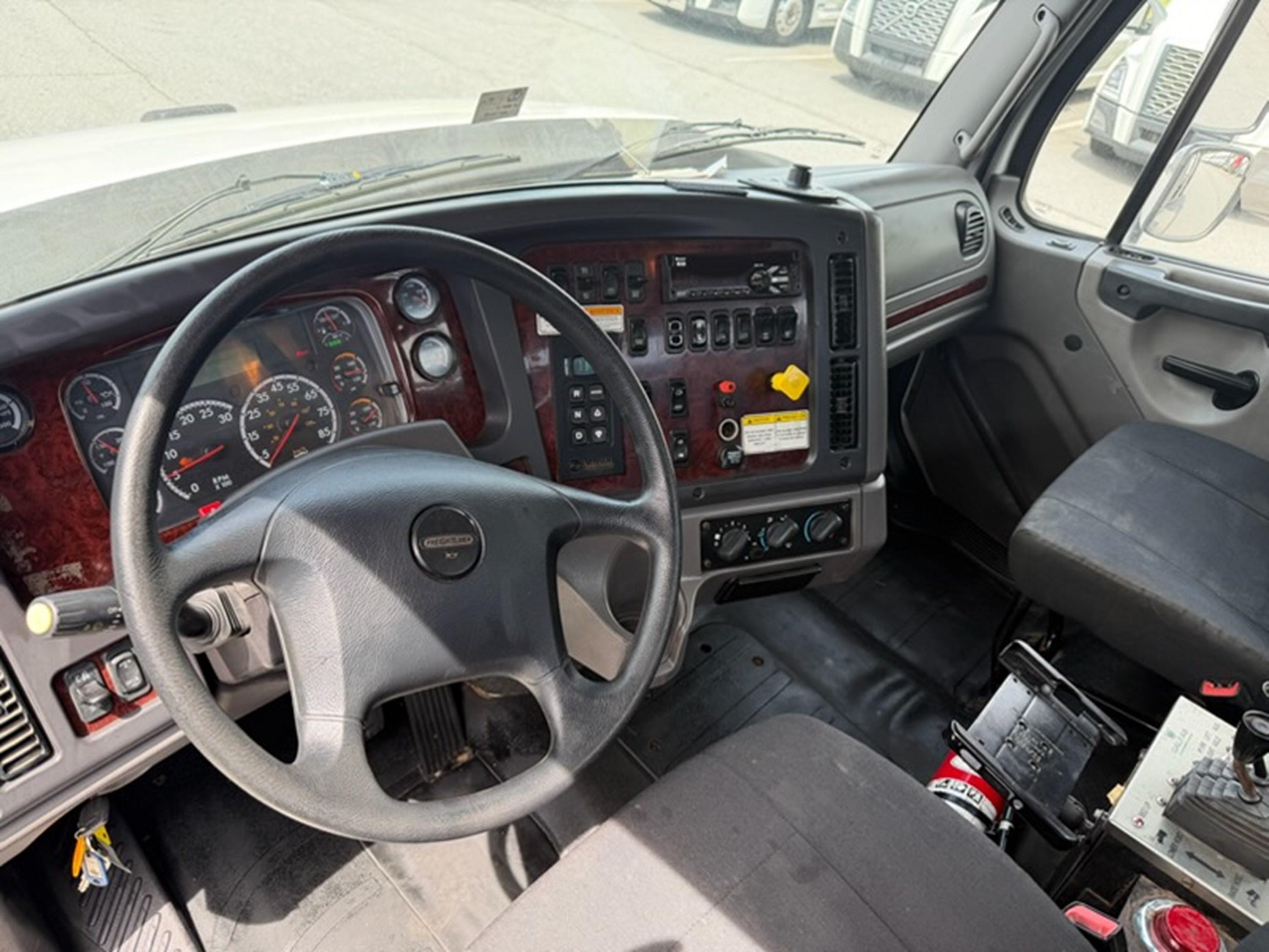 2018 Freightliner 114SD in SAVANNAH, GA — photo 8