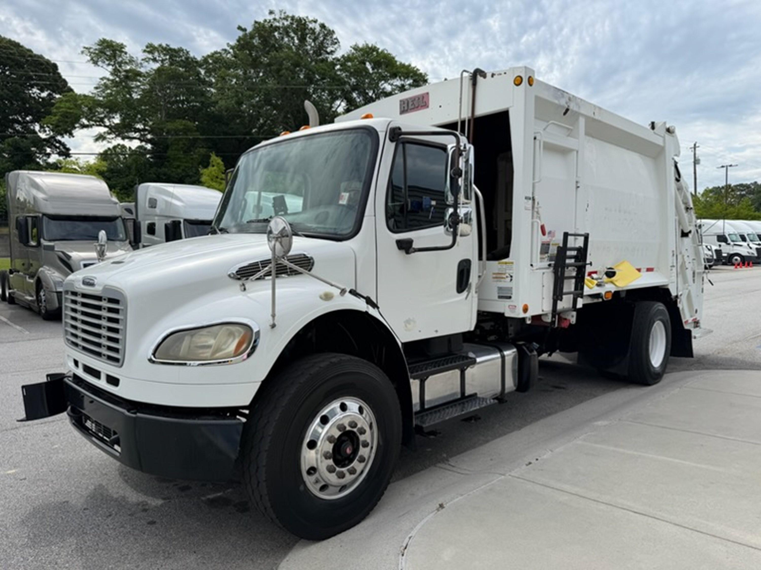 2016 Freightliner M2 106 in SAVANNAH, GA — photo 7