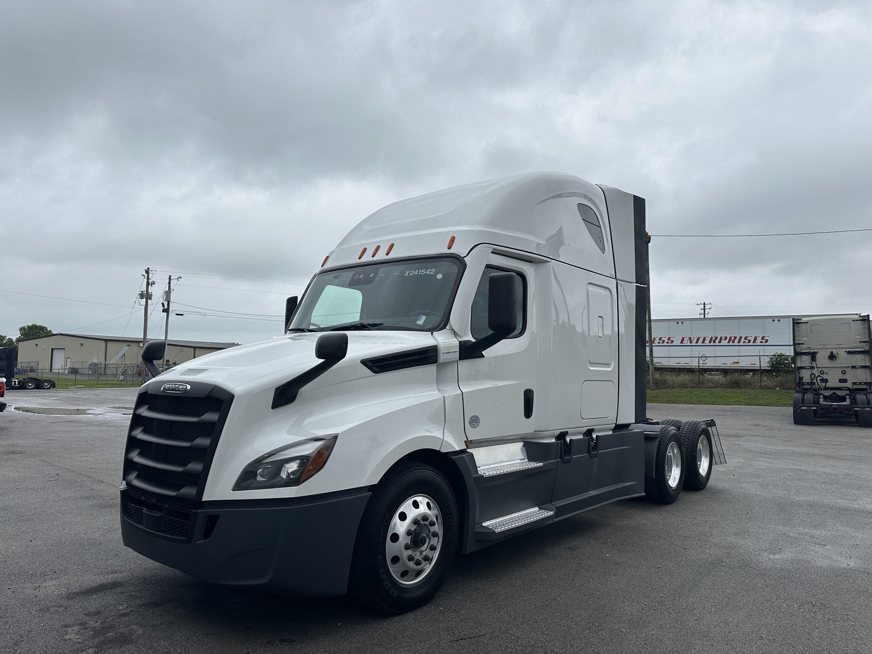 2024 Freightliner Cascadia in FRANKLIN, KY — photo 8