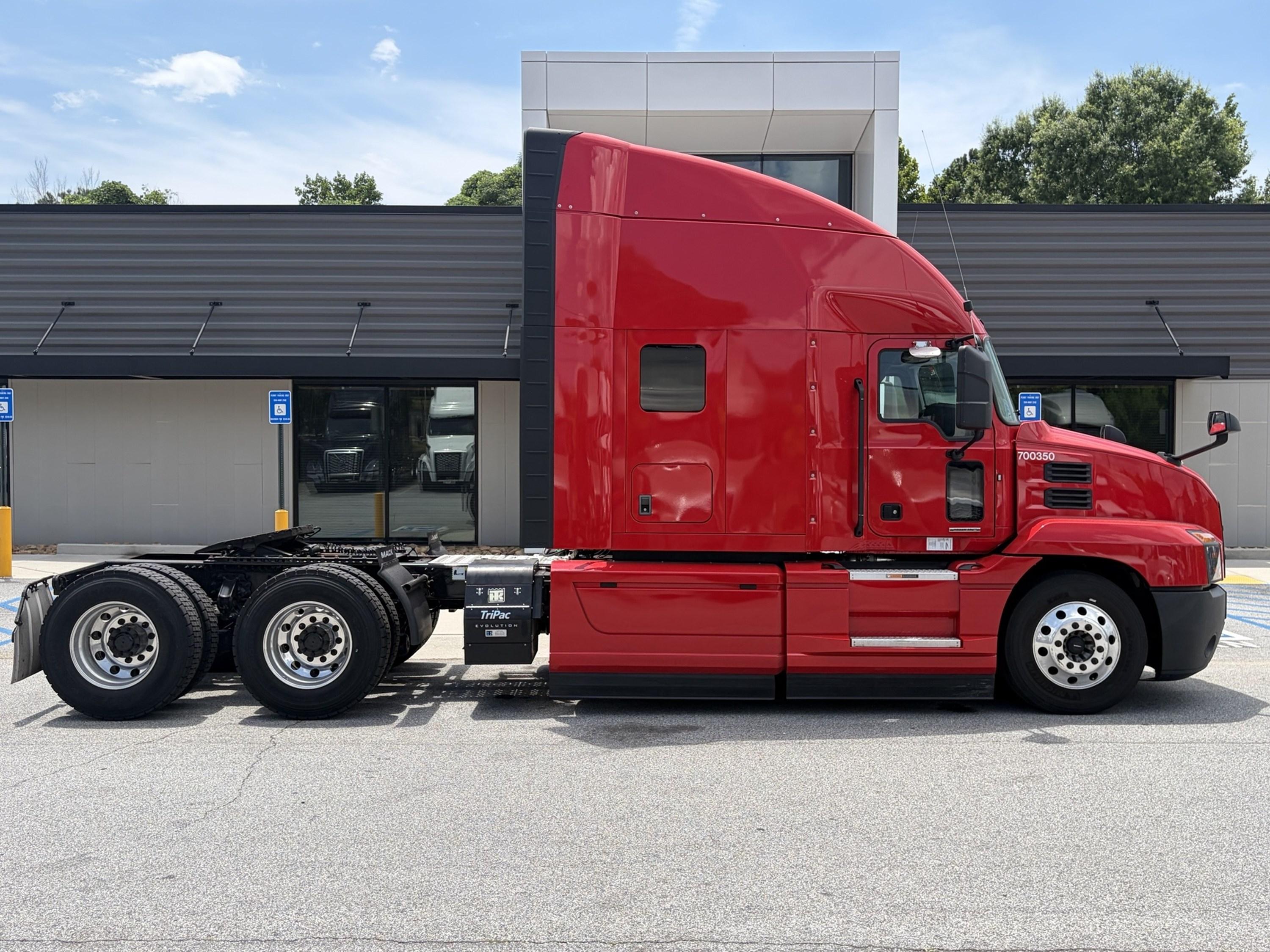 2024 Mack Anthem in LA VERGNE — photo 2