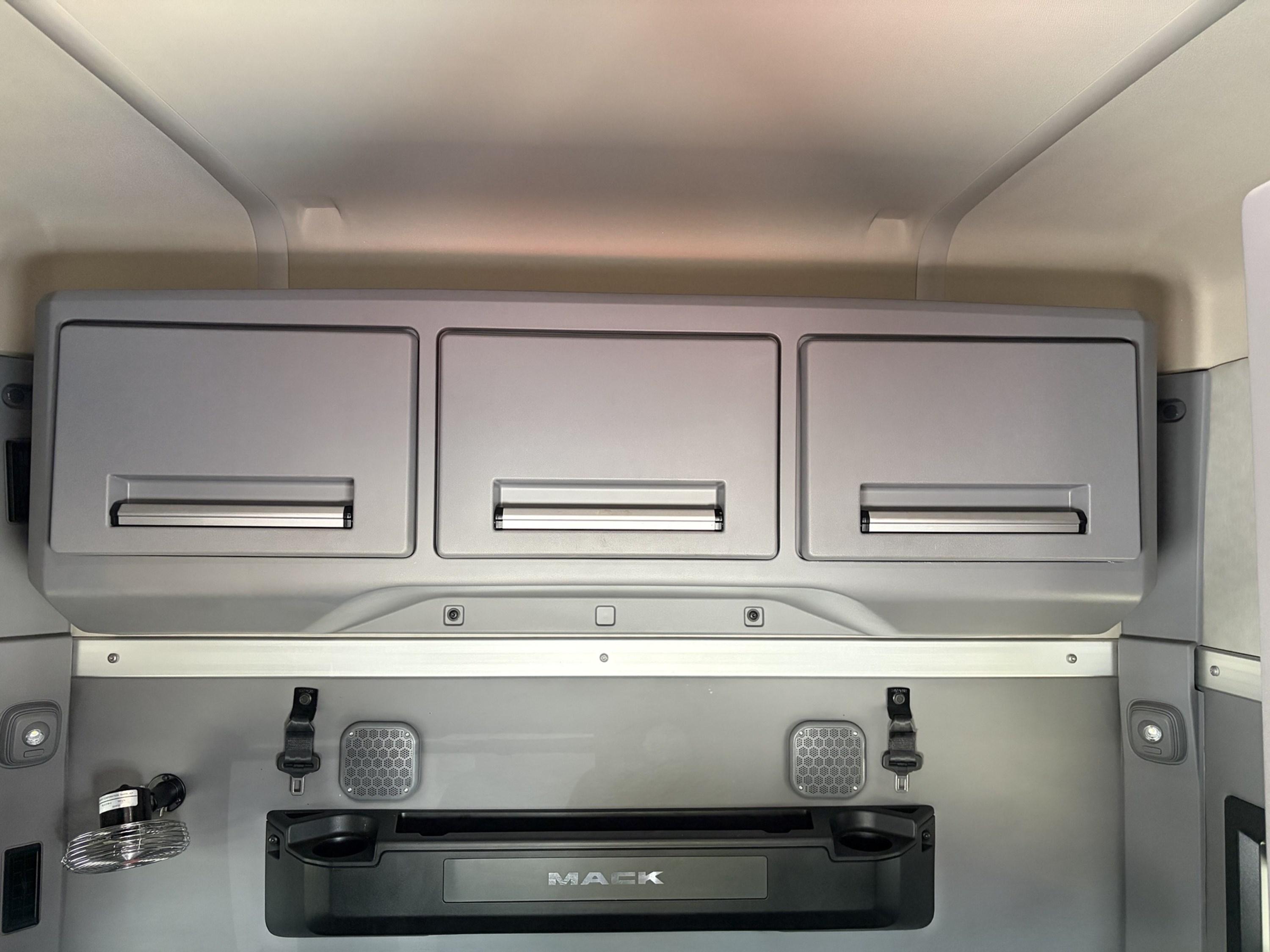 2024 Mack Anthem in LA VERGNE — photo 14