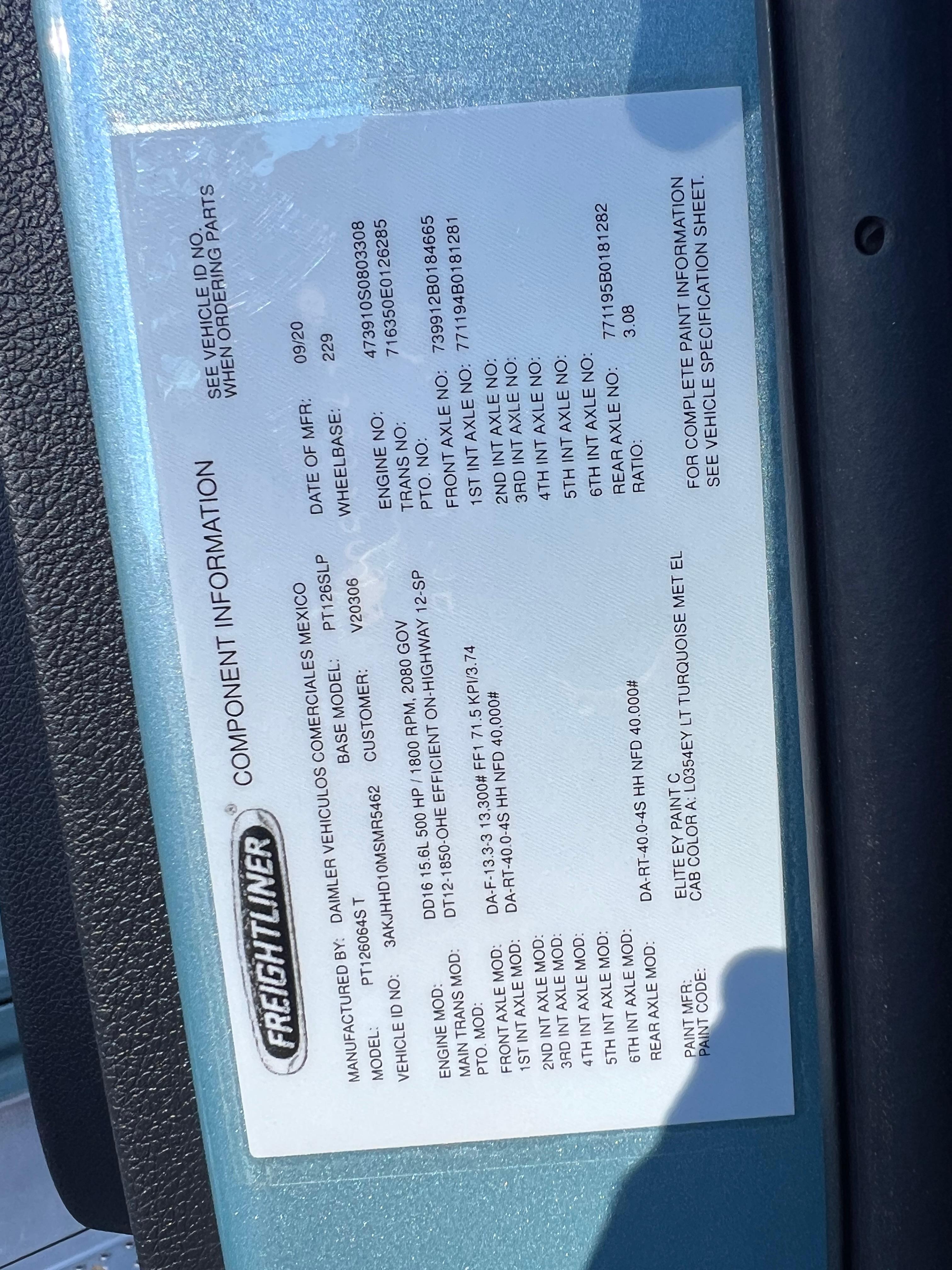 2021 Freightliner Cascadia in Nashville Isuzu, TN — photo 24