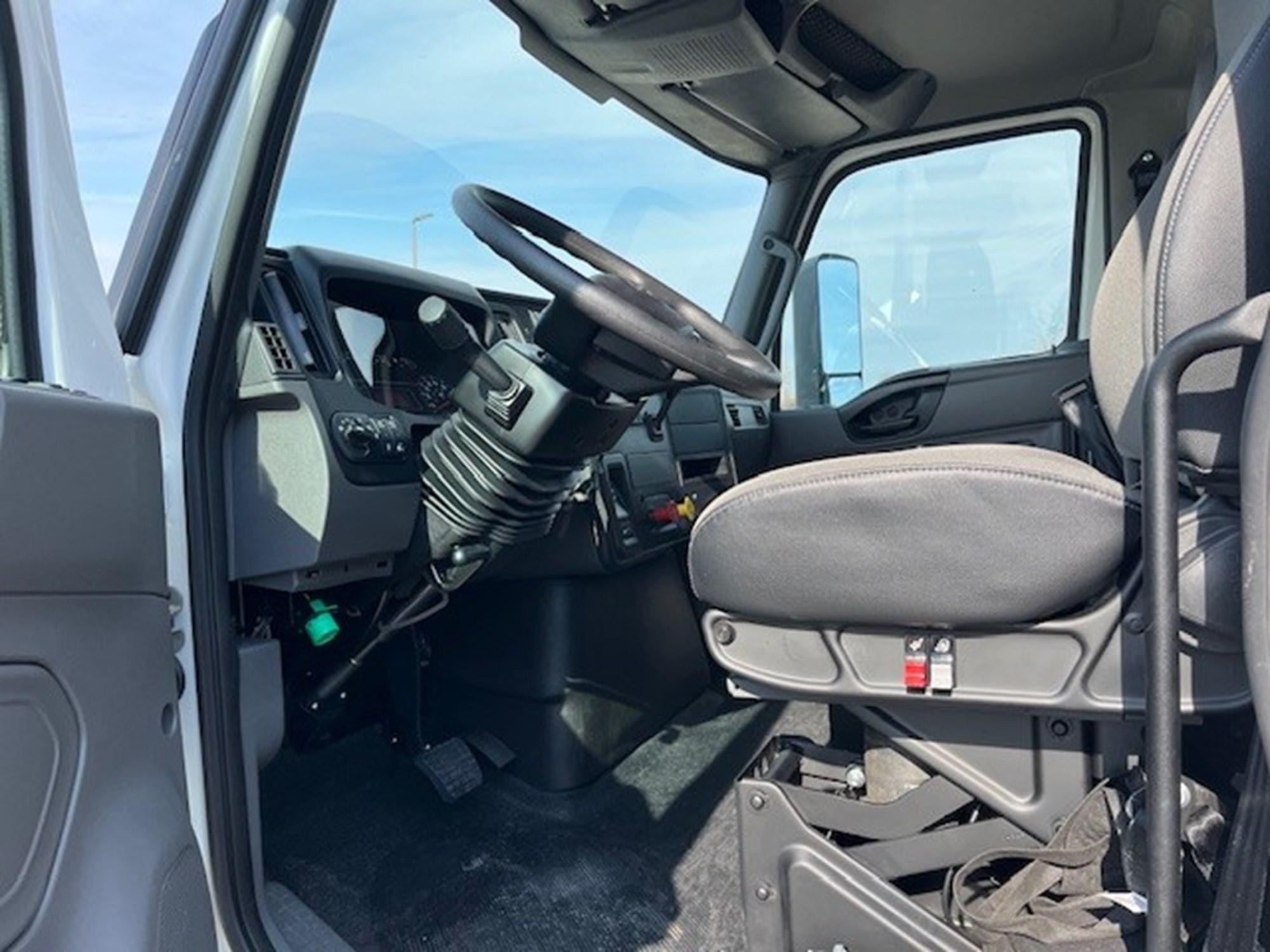 2026 International MV in MI — photo 10