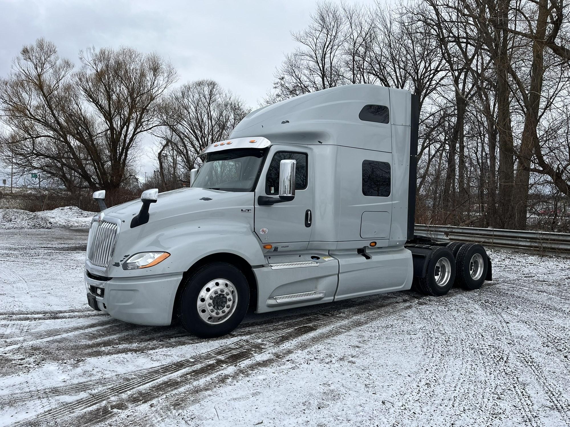 2023 International LT