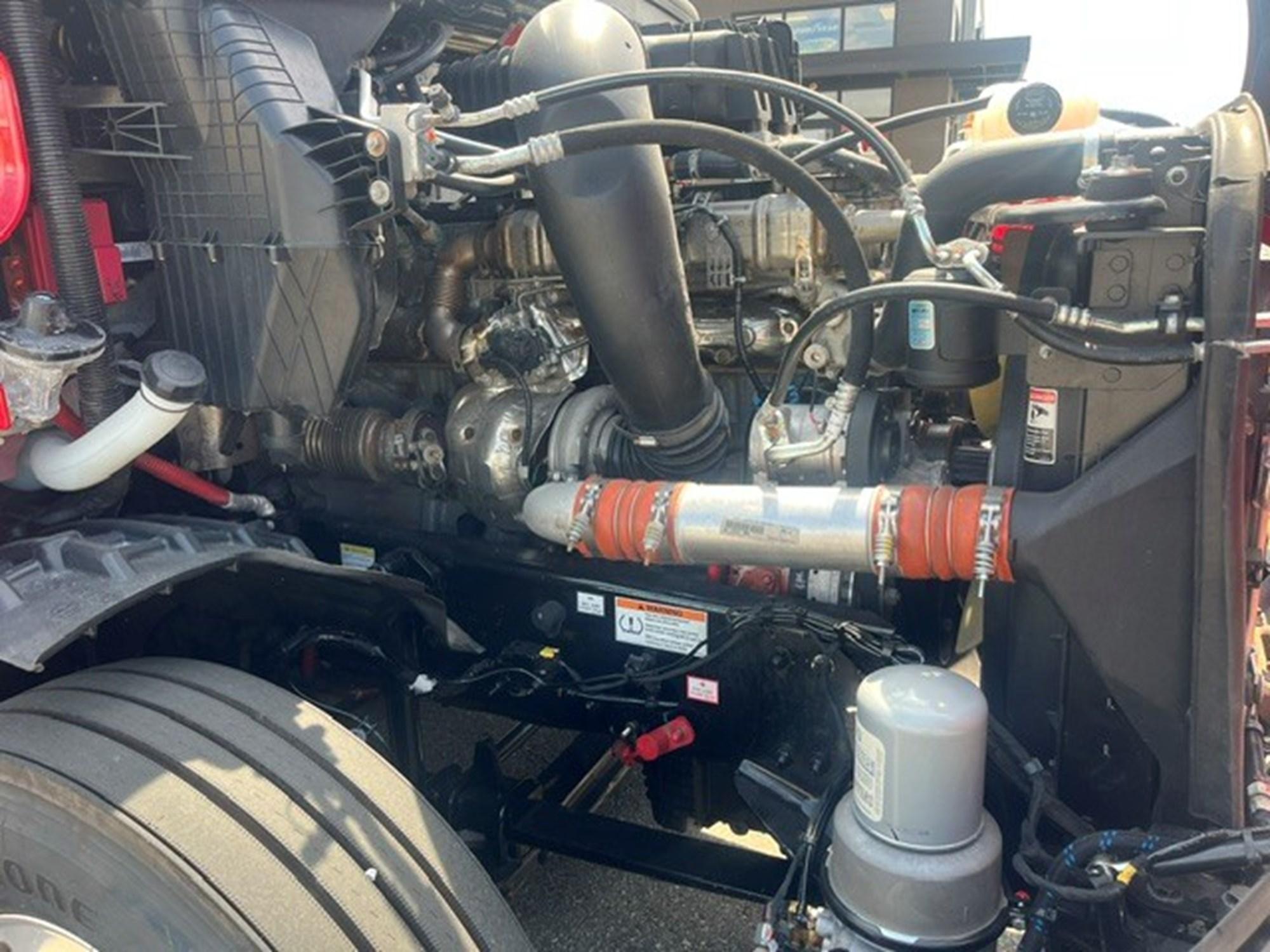 2026 Freightliner Cascadia in MI — photo 14