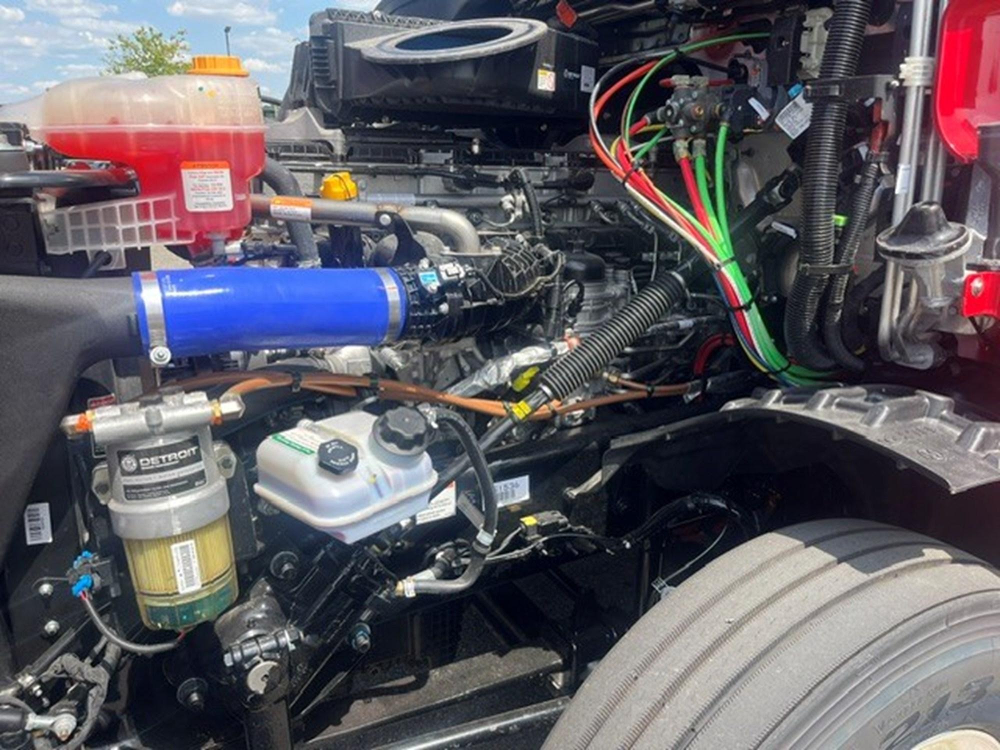 2026 Freightliner Cascadia in MI — photo 15