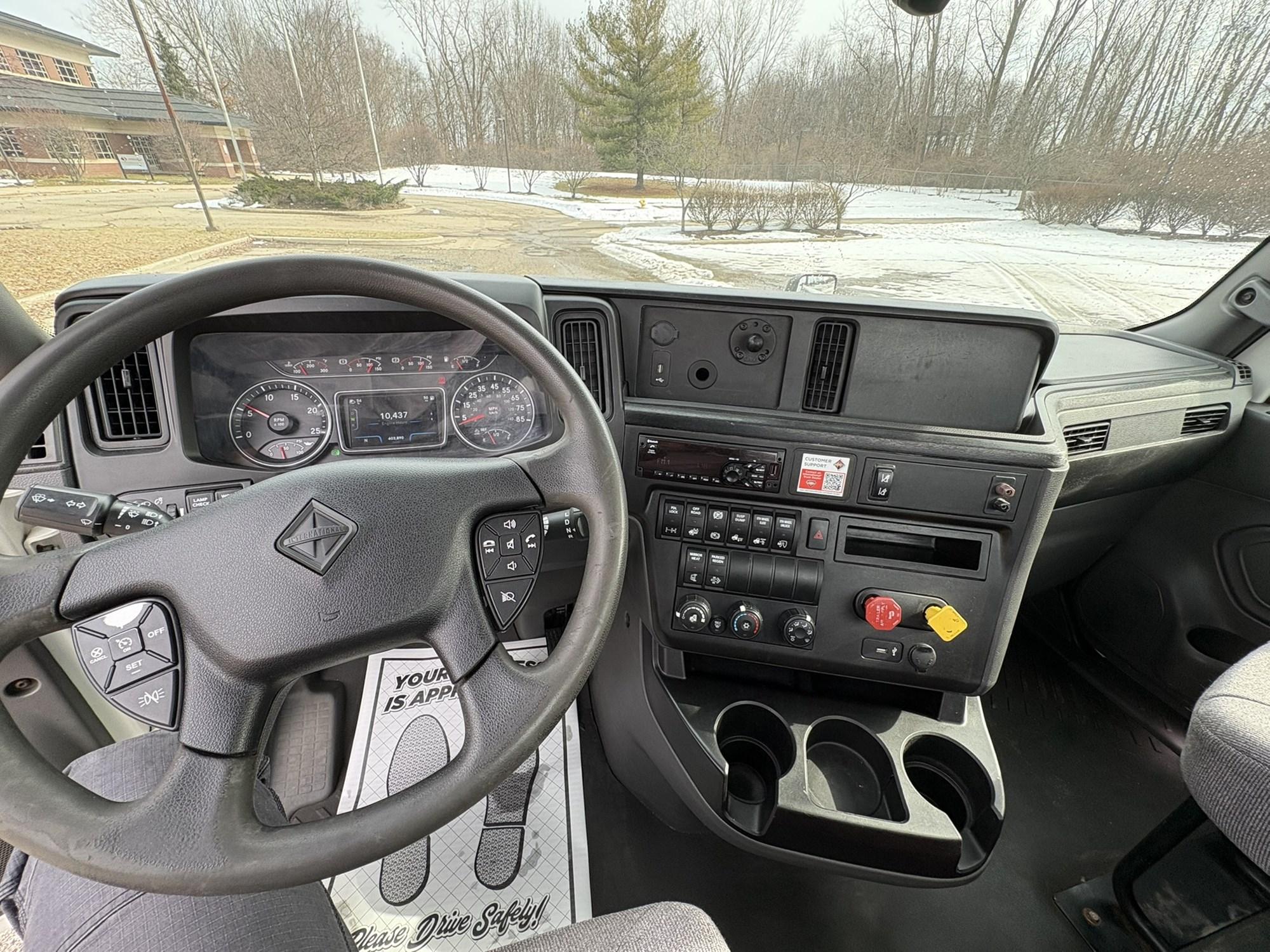2021 International LT in West Michigan International, MI — photo 16