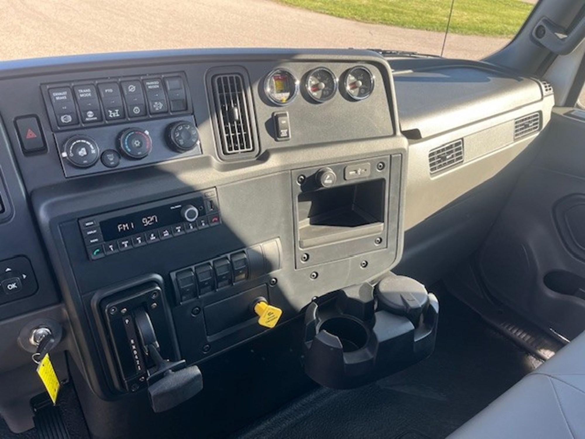 2026 International MV in MI — photo 8