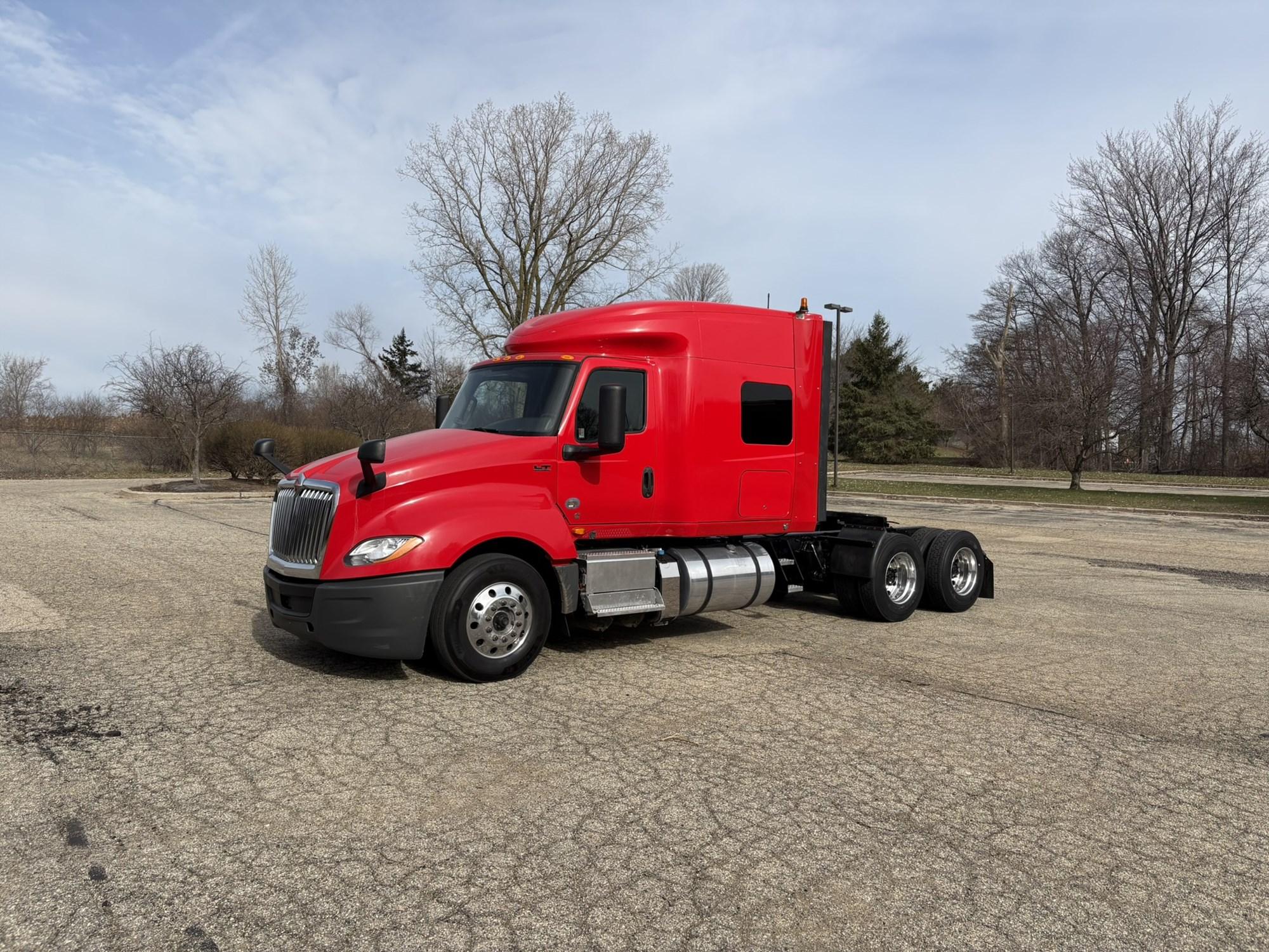 2021 International LT