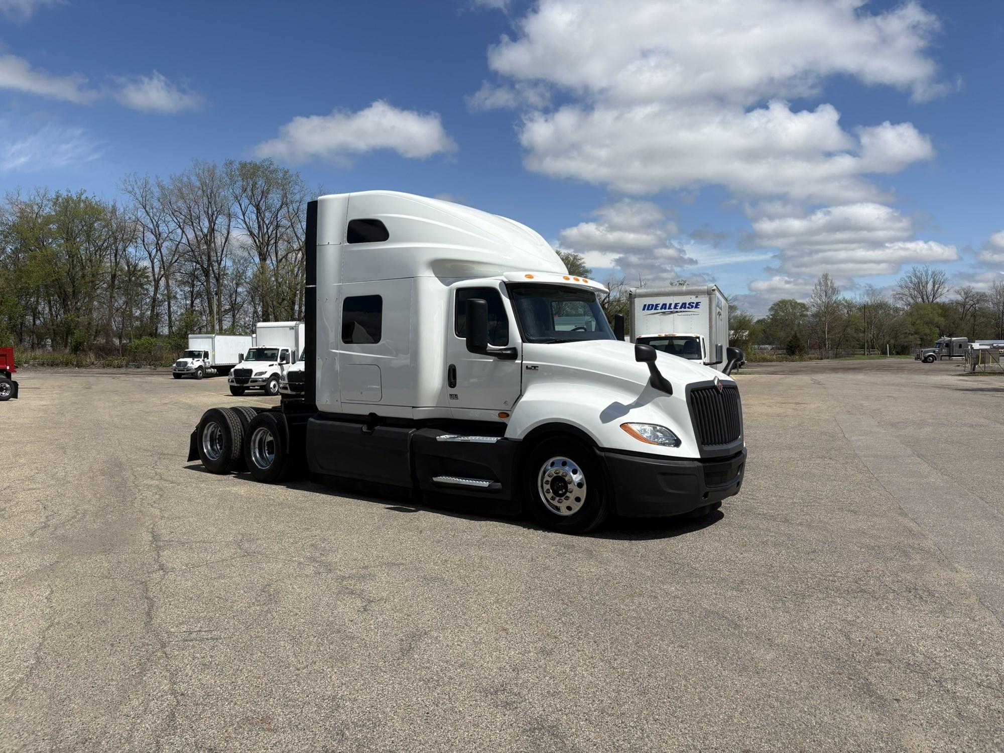 2024 International LT in West Michigan International, MI — photo 4