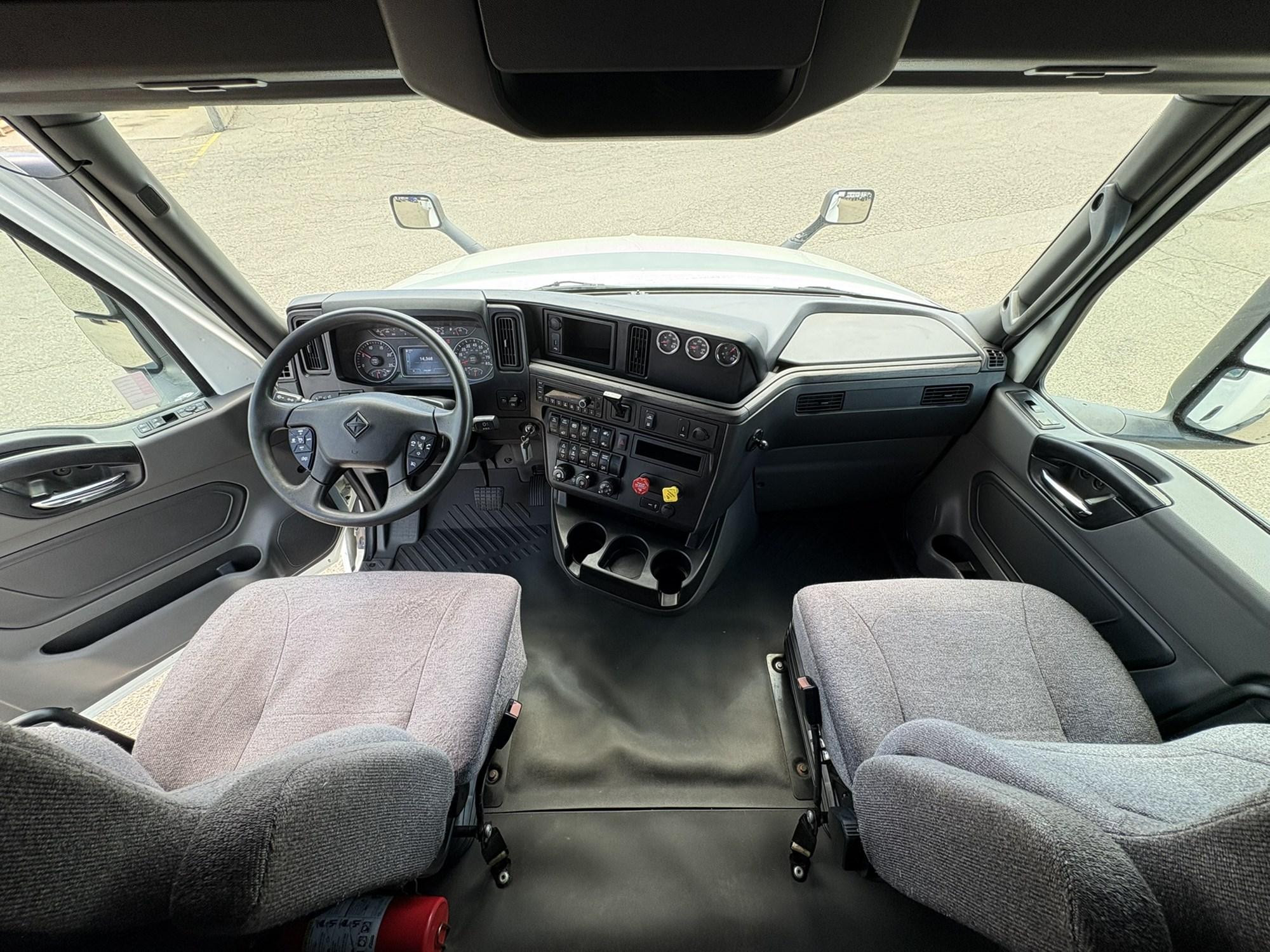 2024 International LT in West Michigan International, MI — photo 17
