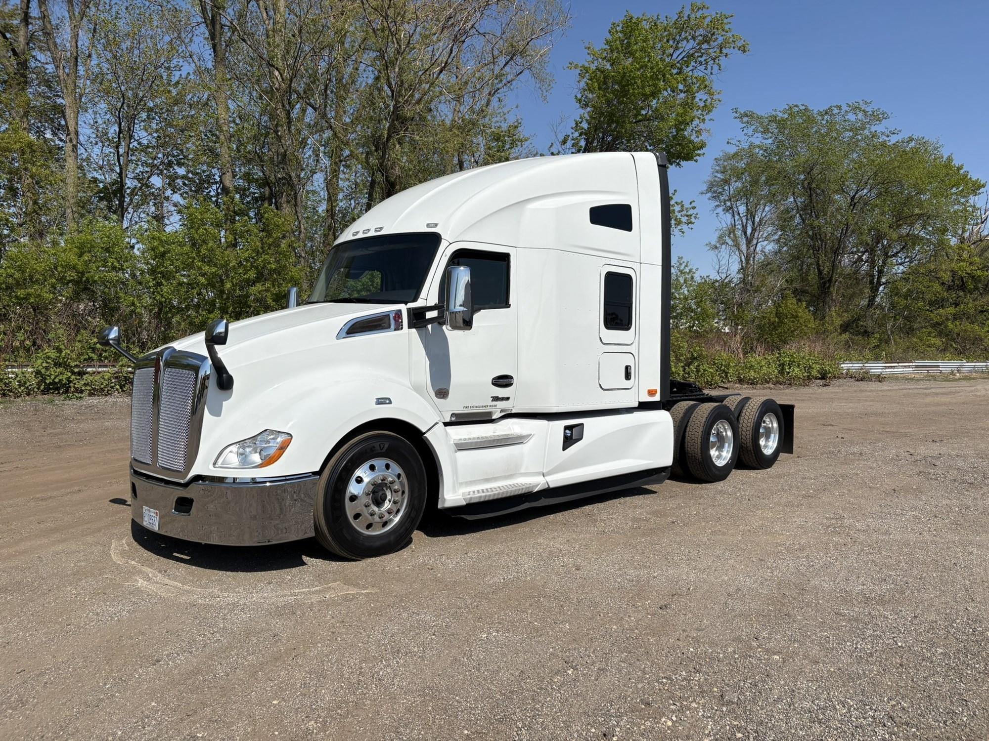 2022 Kenworth T680