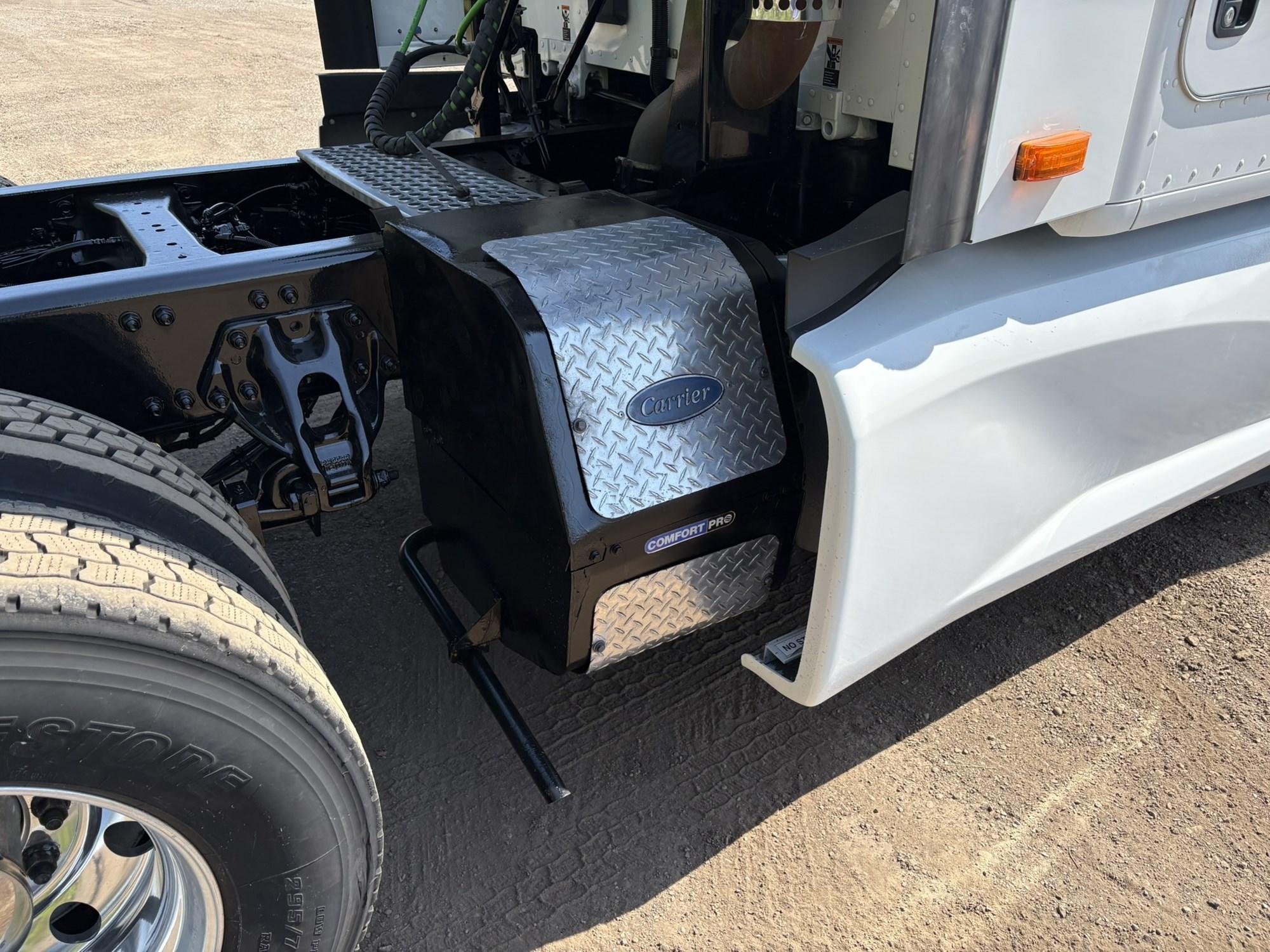 2022 Kenworth T680 in West Michigan International, MI — photo 6