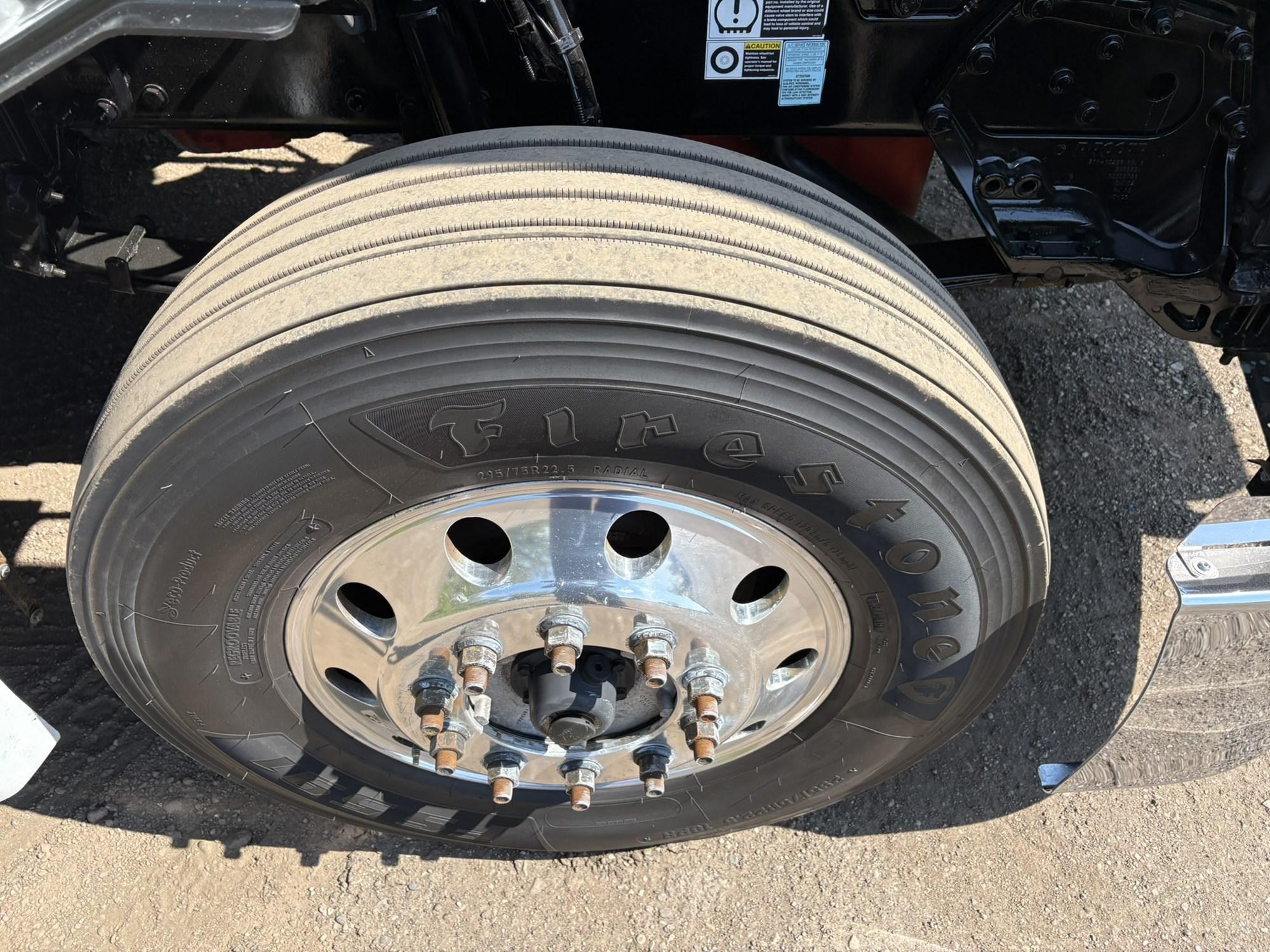 2022 Kenworth T680 in West Michigan International, MI — photo 10