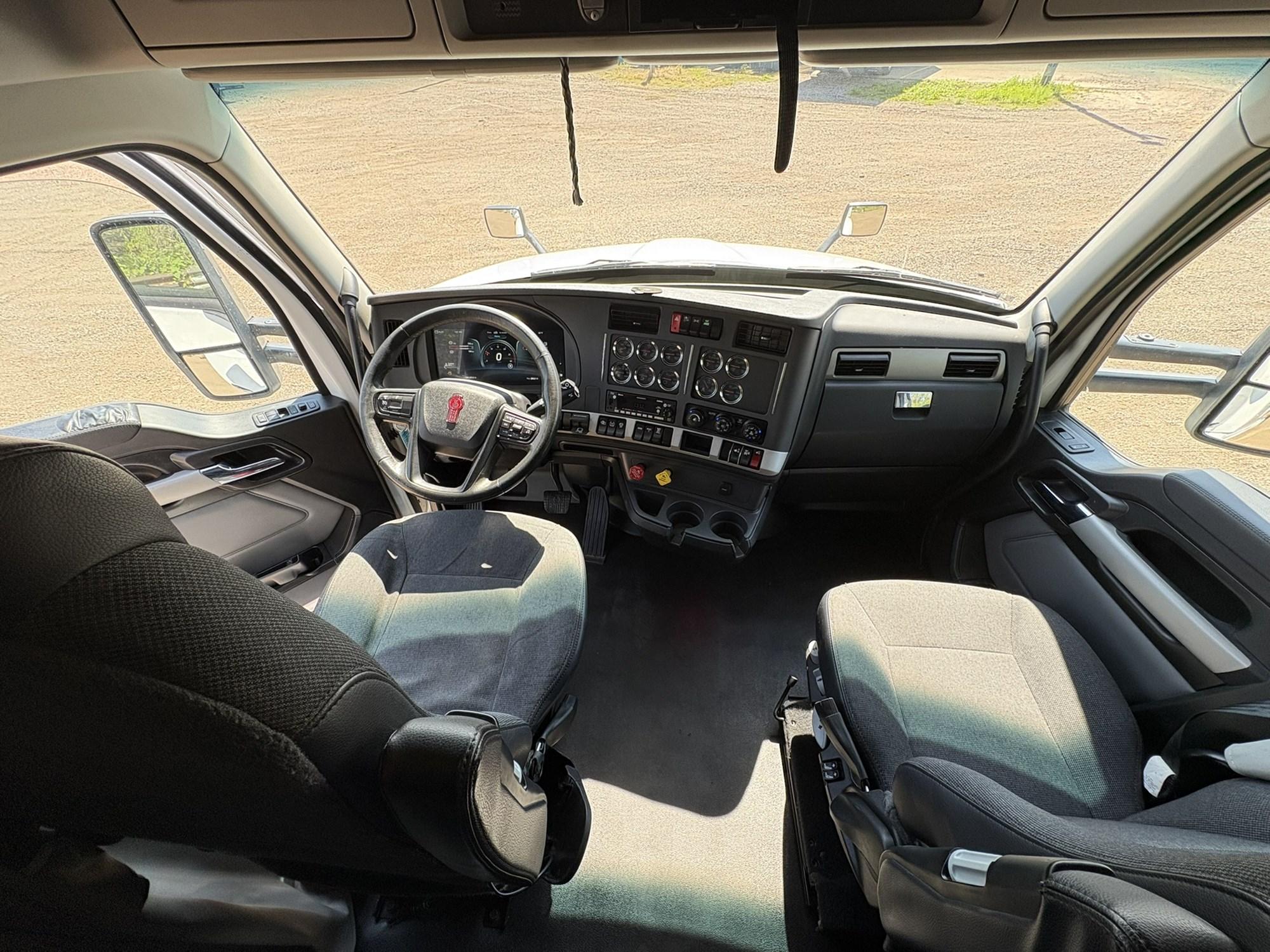 2022 Kenworth T680 in West Michigan International, MI — photo 16