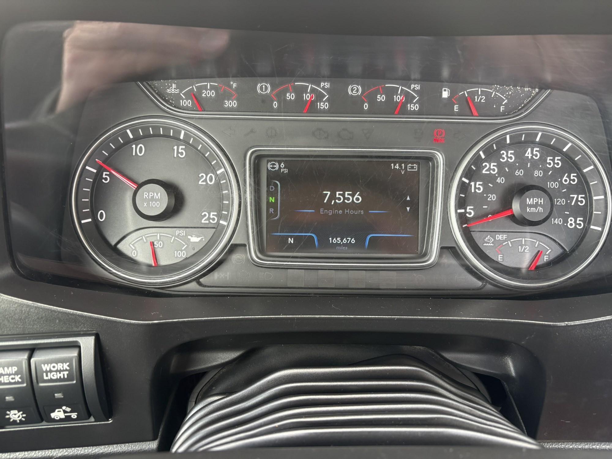 2021 International LT in West Michigan International, MI — photo 15