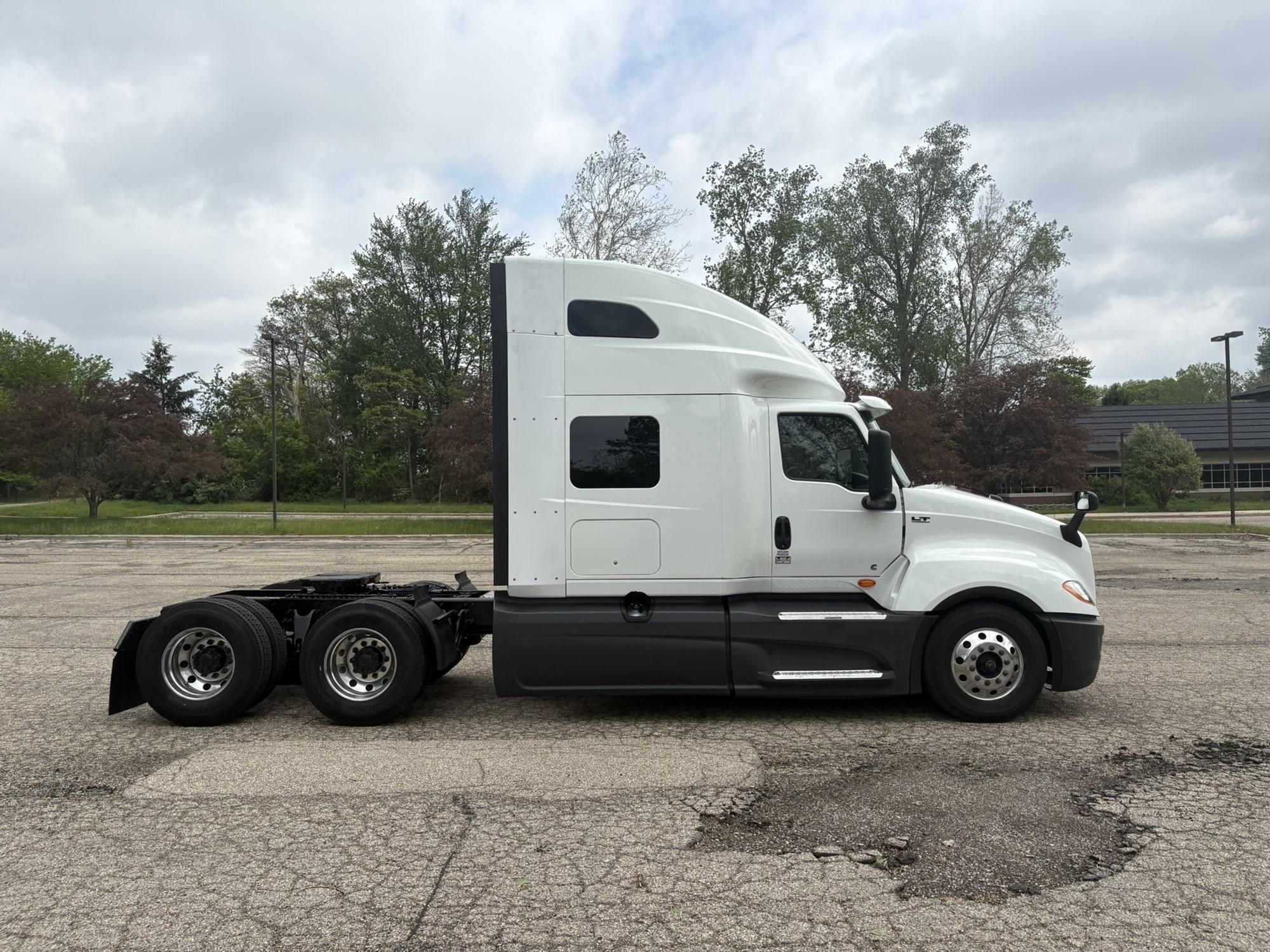 2024 International LT in West Michigan International, MI — photo 4