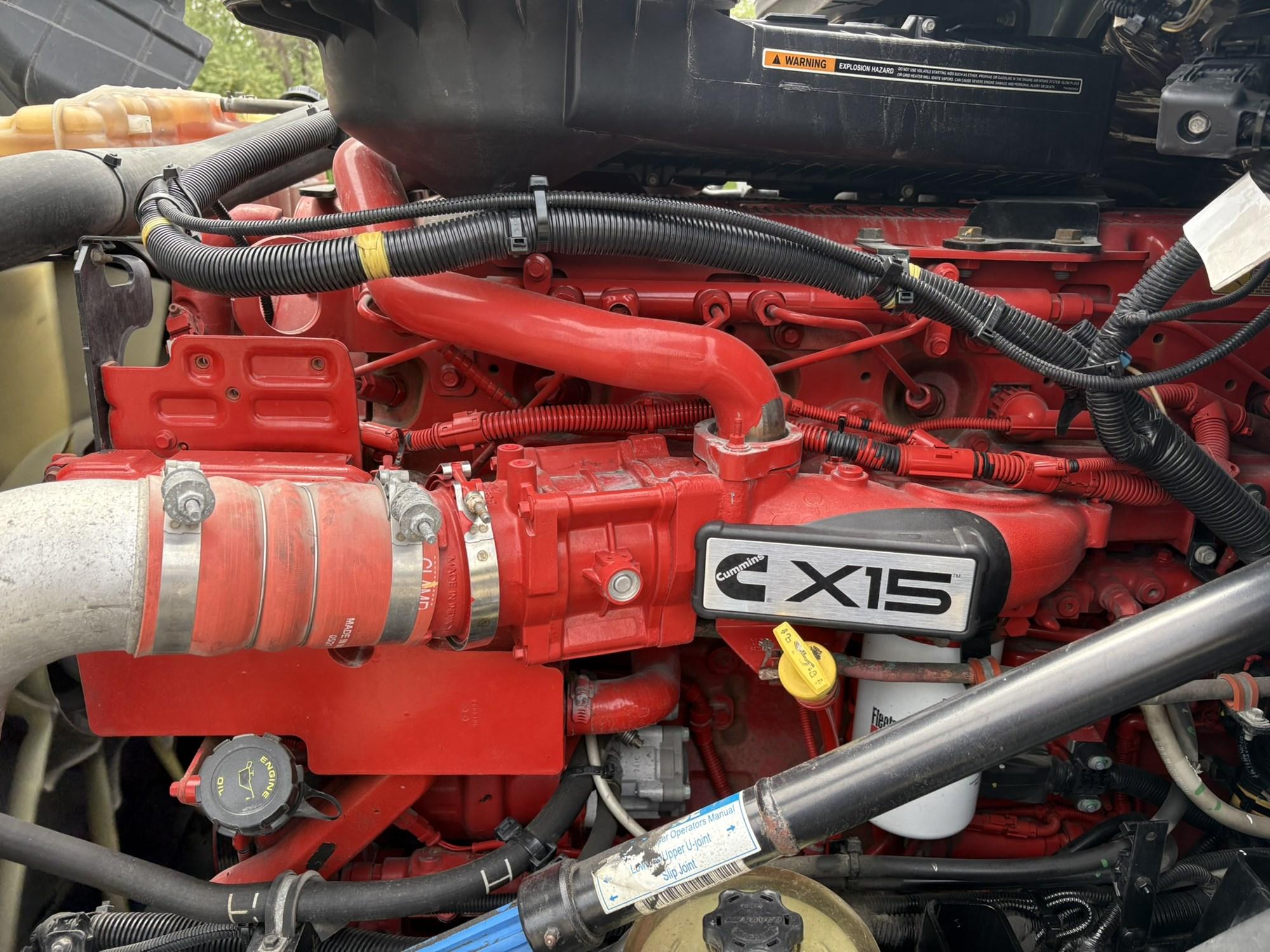 2022 International LT in West Michigan International, MI — photo 12