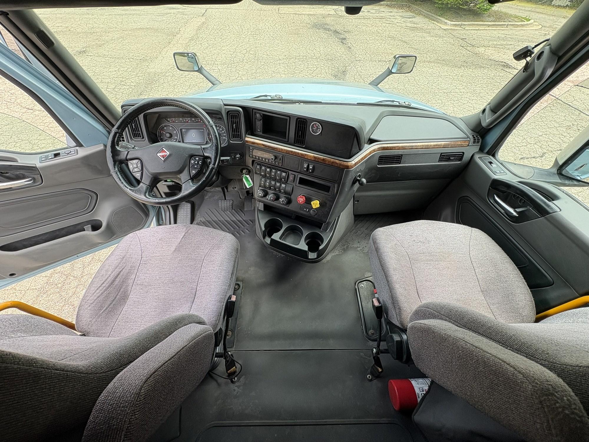 2022 International LT in West Michigan International, MI — photo 16