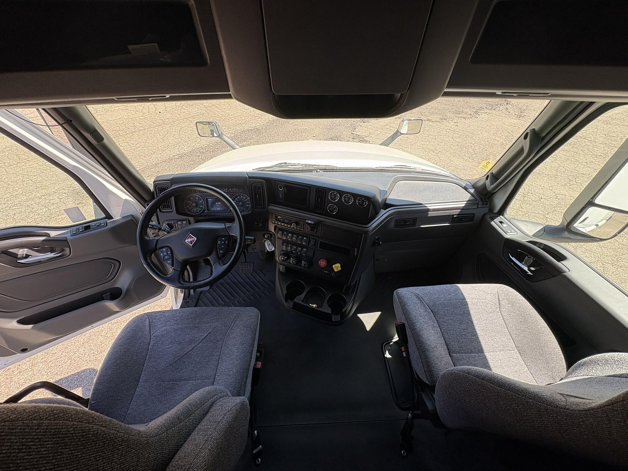 2025 International LT in West Michigan International, MI — photo 17