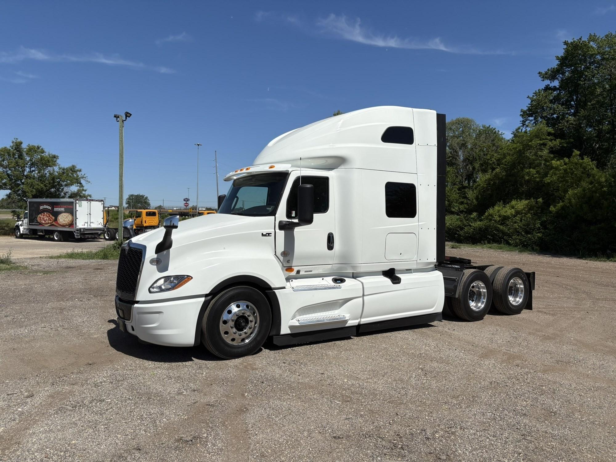 2025 International LT