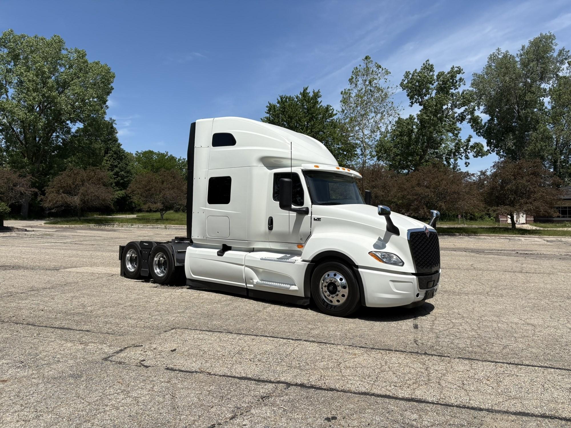 2025 International LT in West Michigan International, MI — photo 4