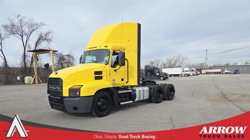 2022 Mack Anthem in Kansas City, MO