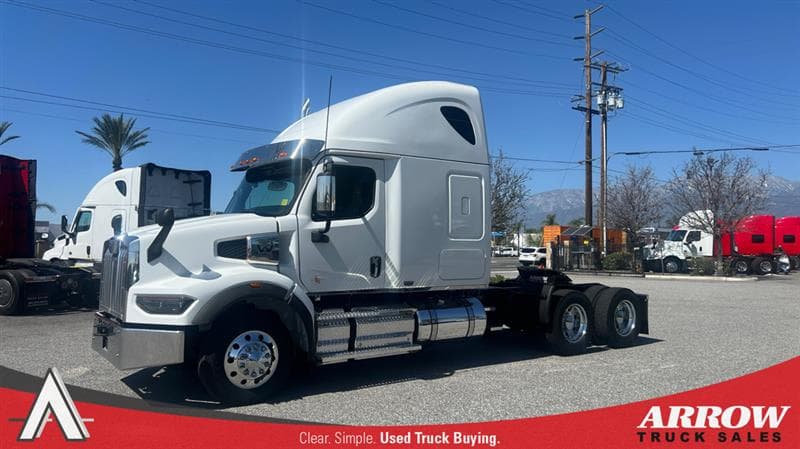 2022 Western Star 4900 in Fontana, CA