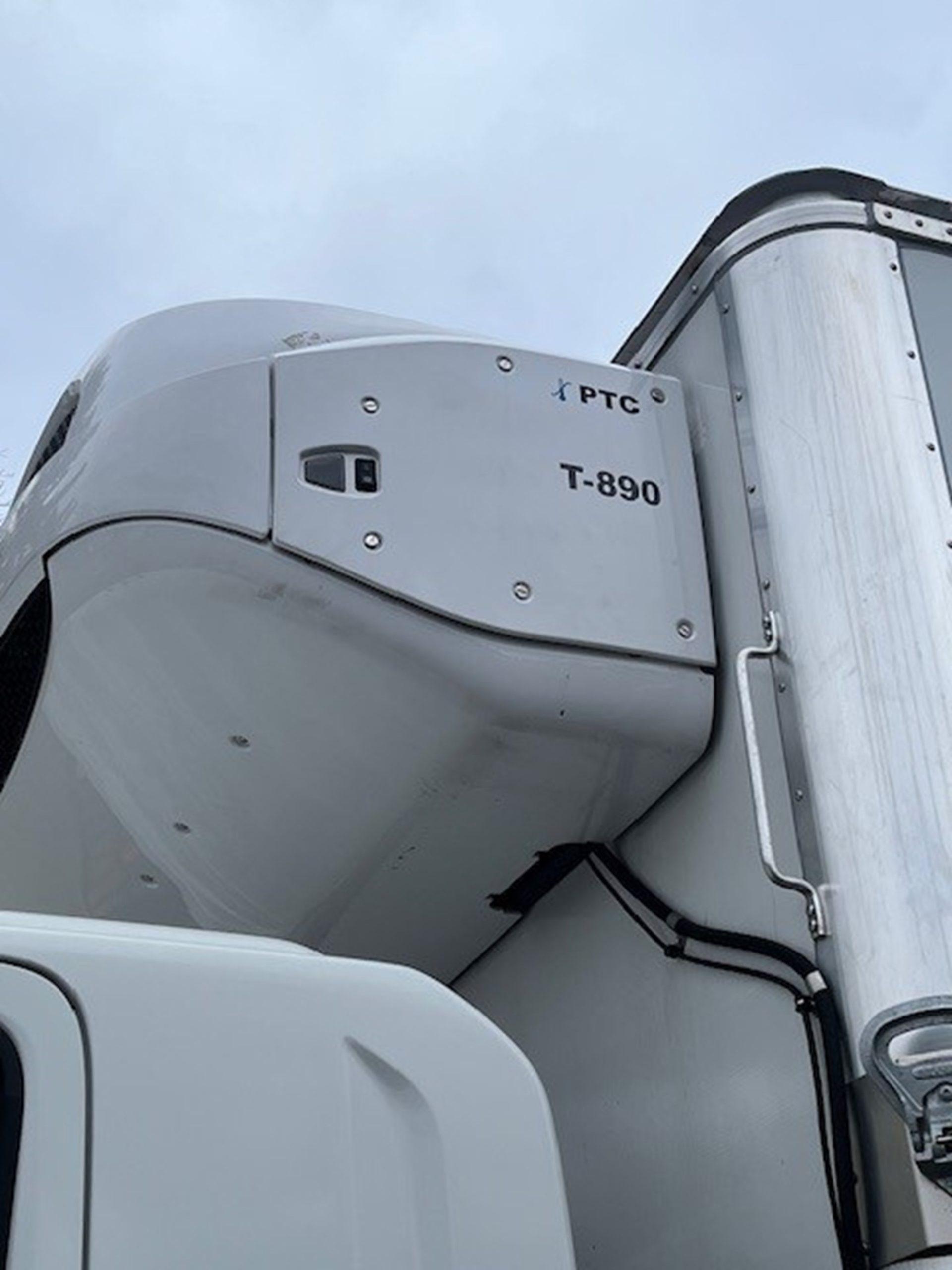 2025 Isuzu FTR — photo 6