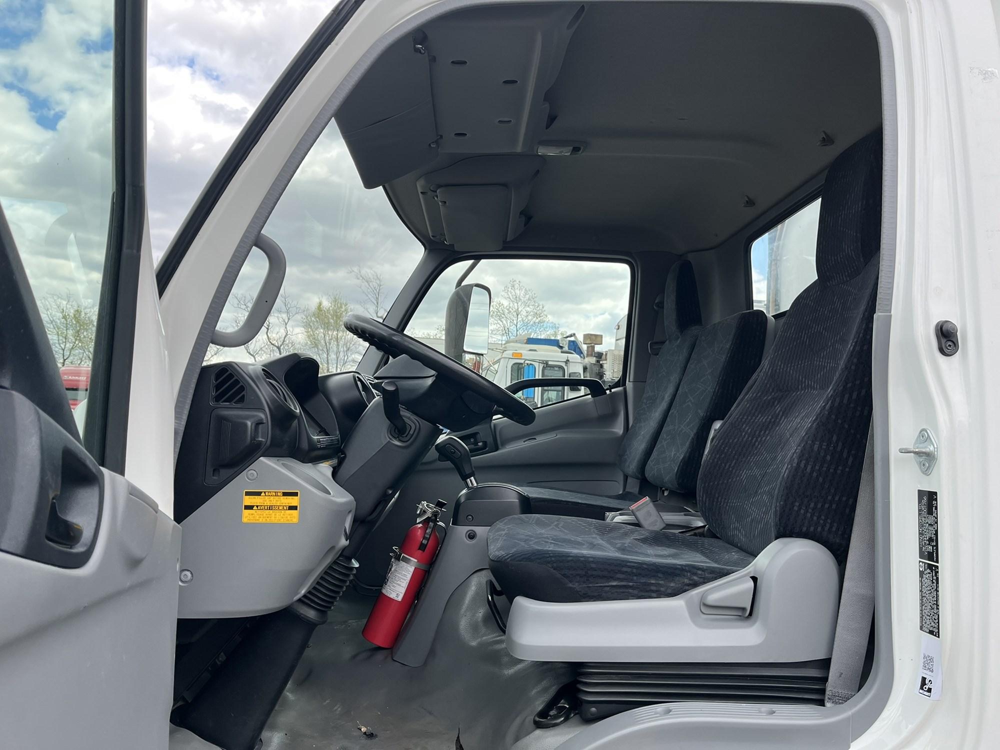 2020 Hino — photo 5