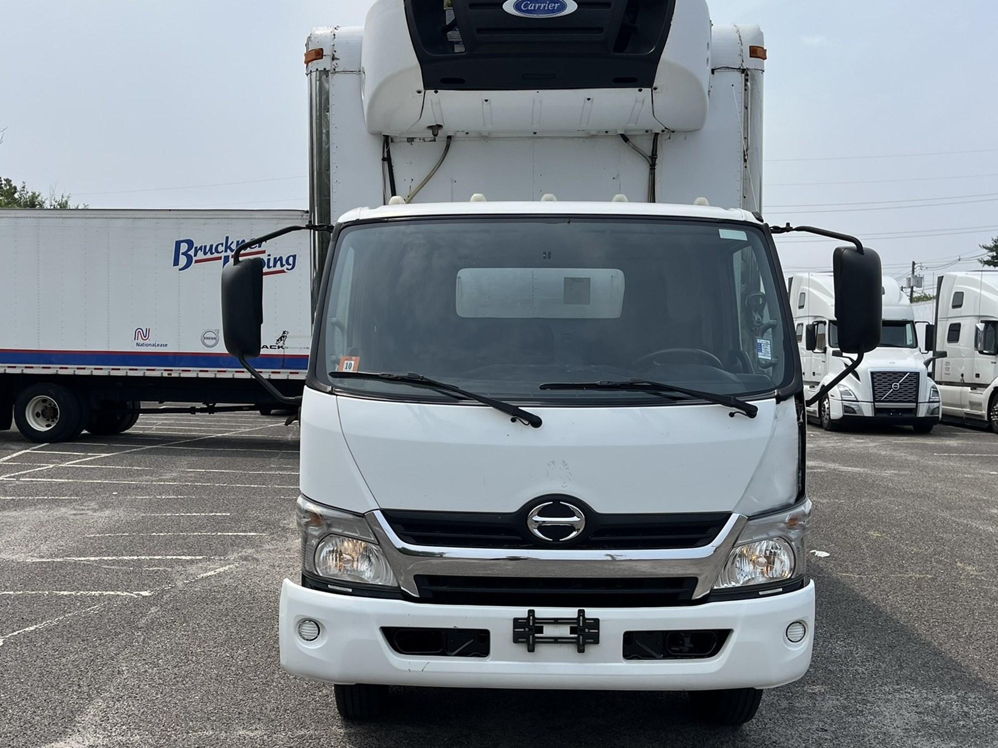 2019 Hino — photo 2