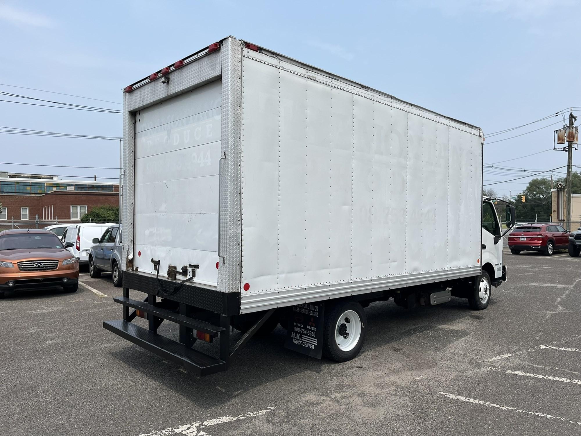 2019 Hino — photo 4