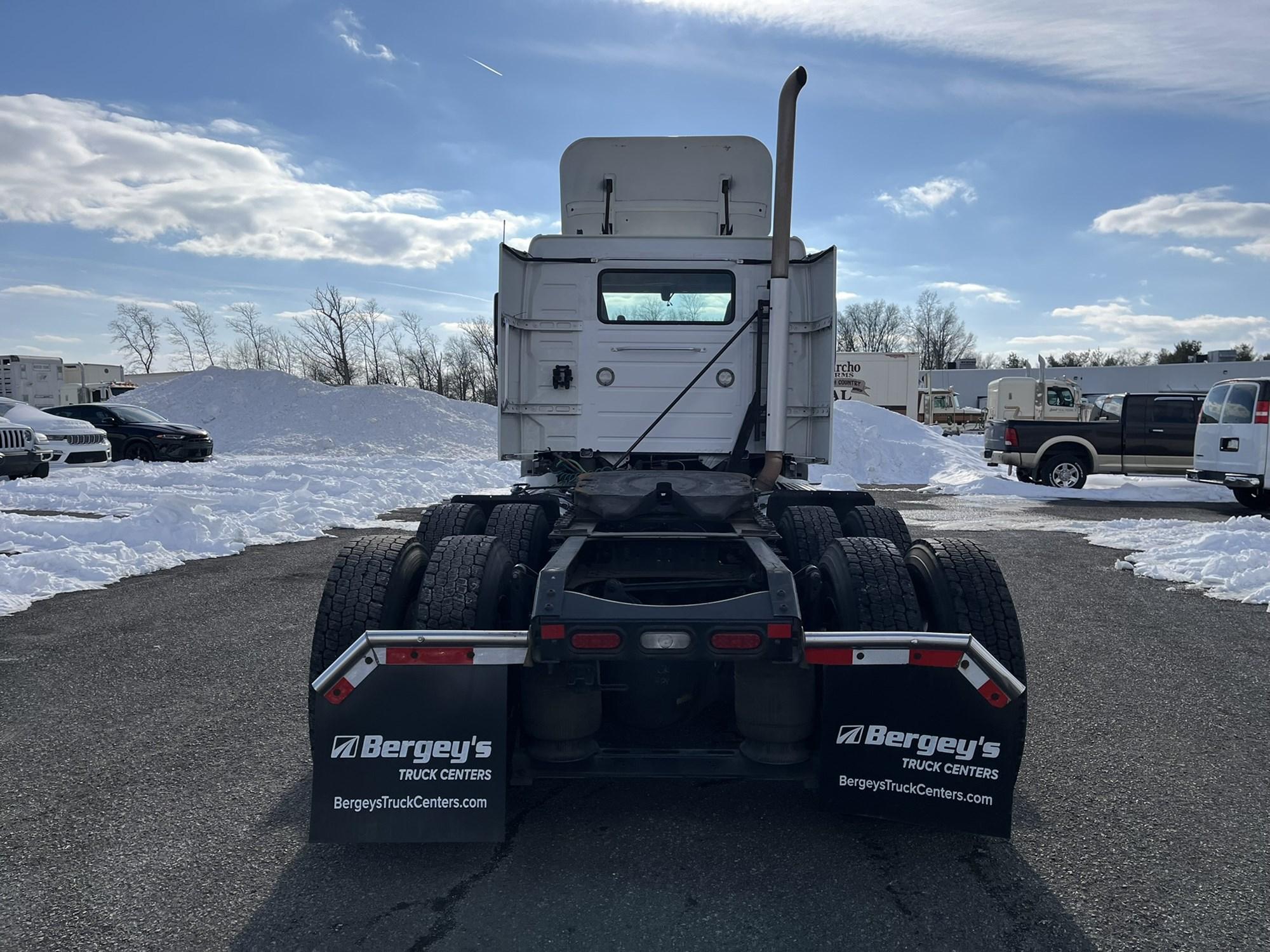 2019 Volvo VNR 640 — photo 5