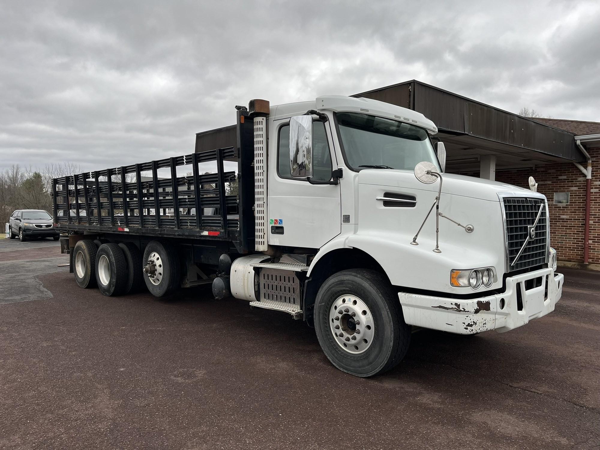 2014 Volvo VHD 300 — photo 3