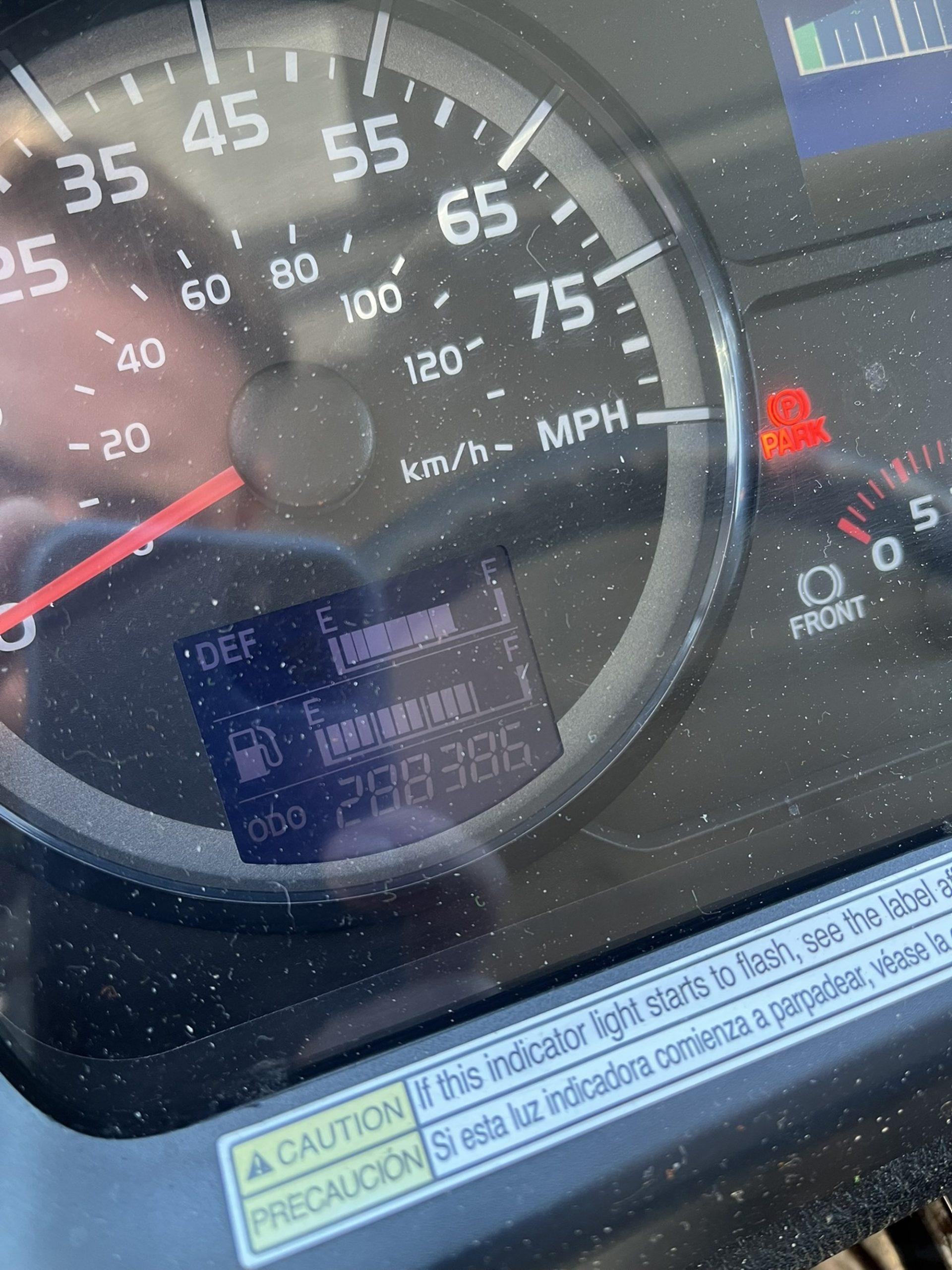2015 Hino 268 — photo 5