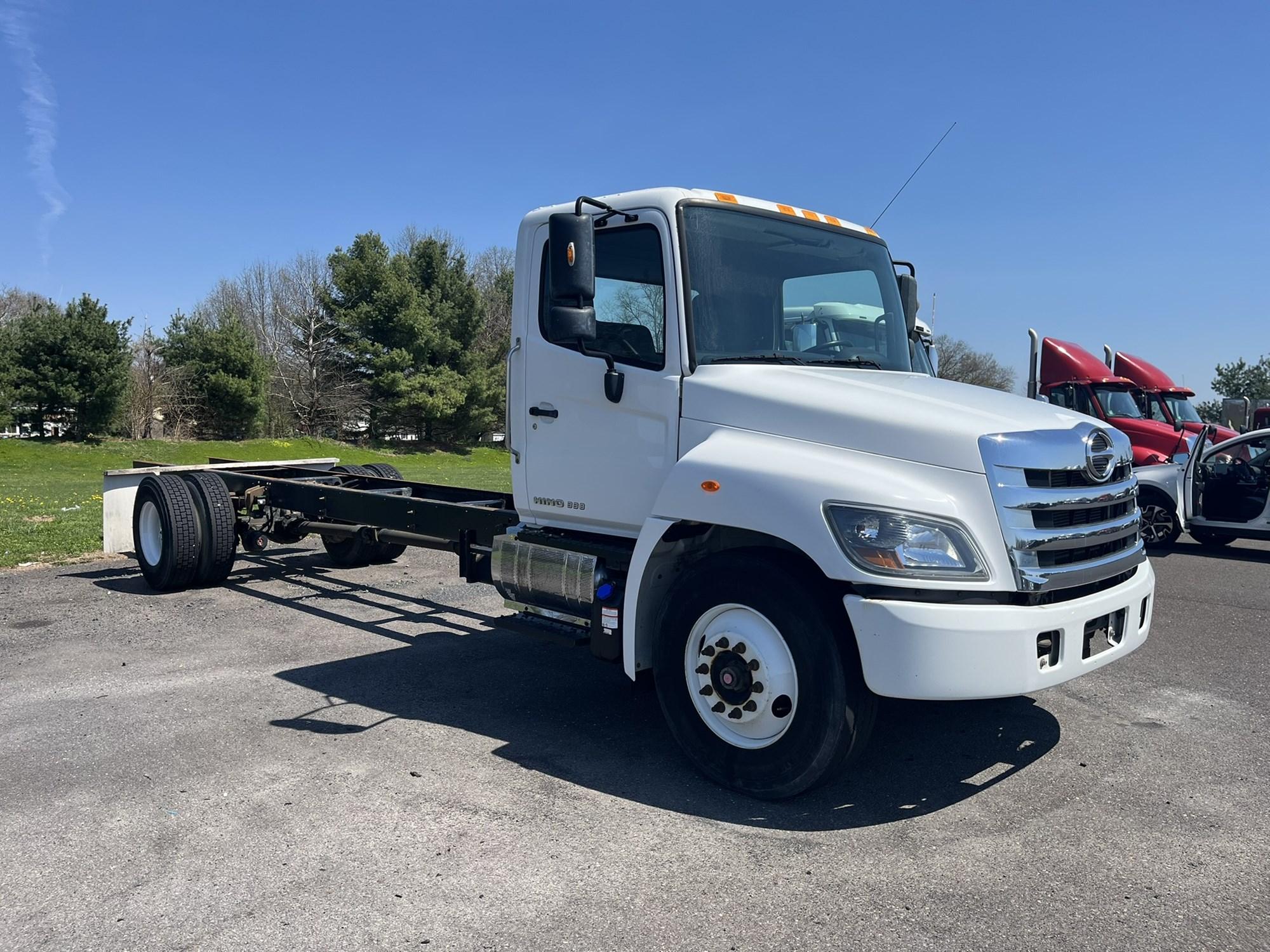 2020 Hino 268 — photo 4