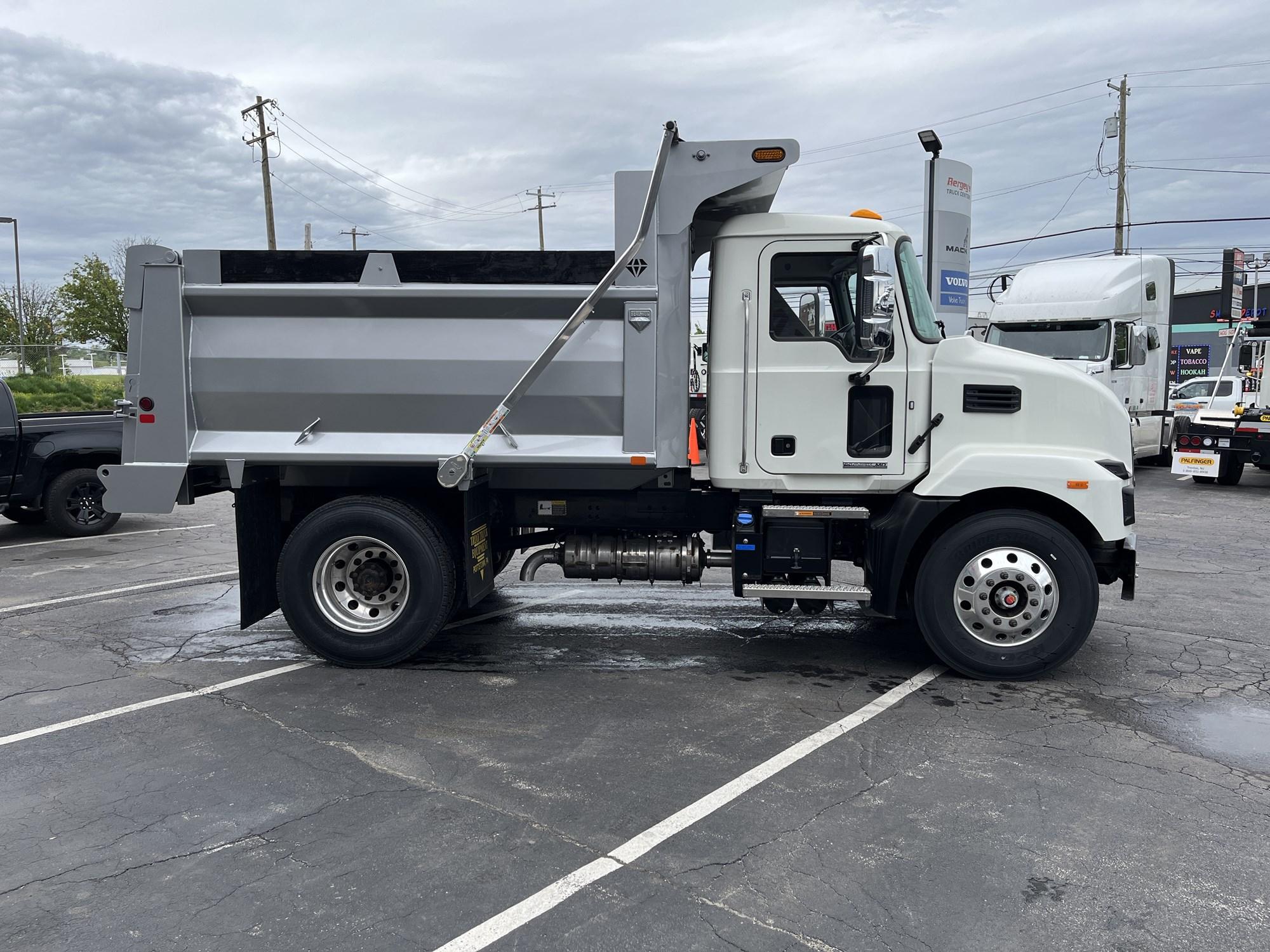 2026 Mack MD — photo 4