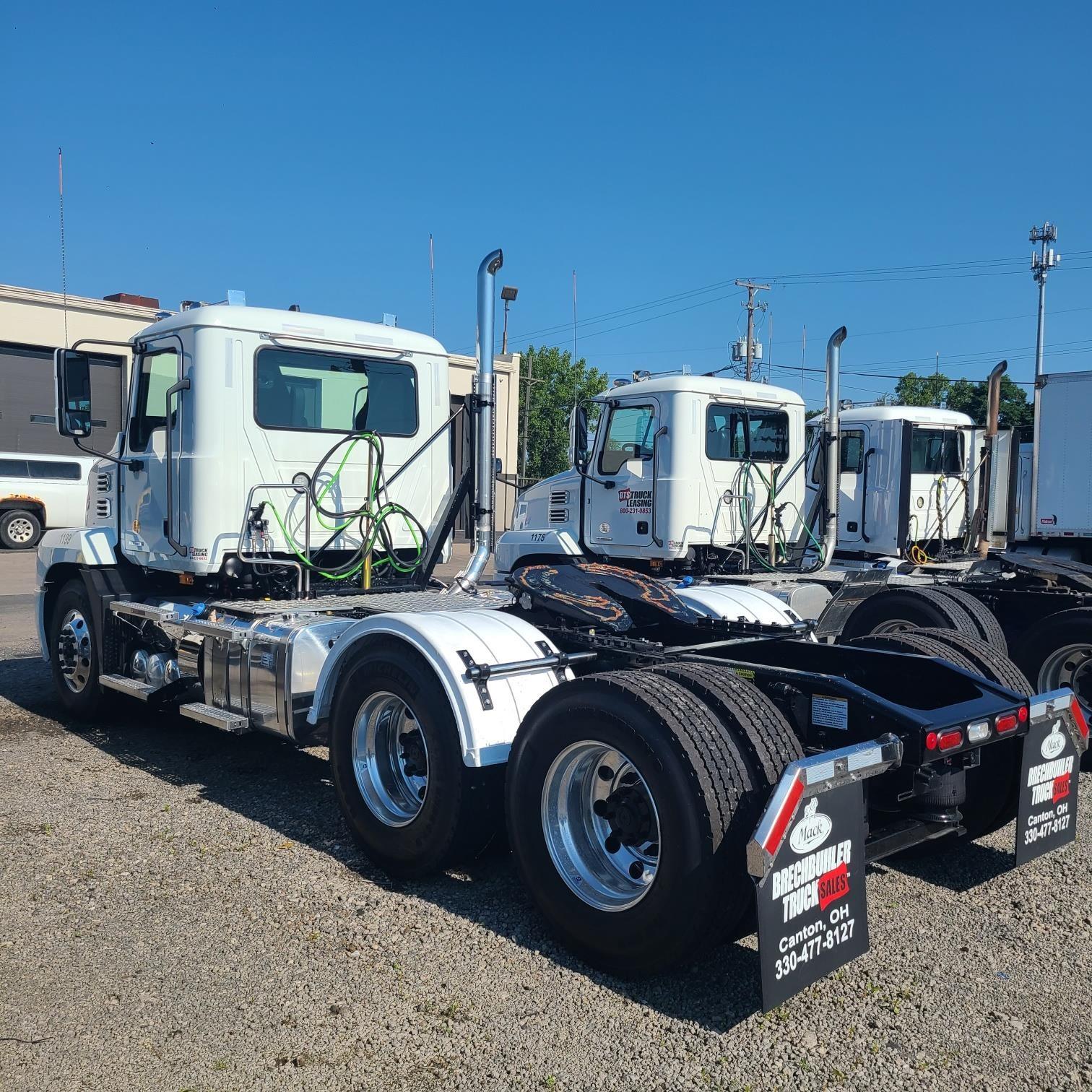 2020 Mack Anthem — photo 4