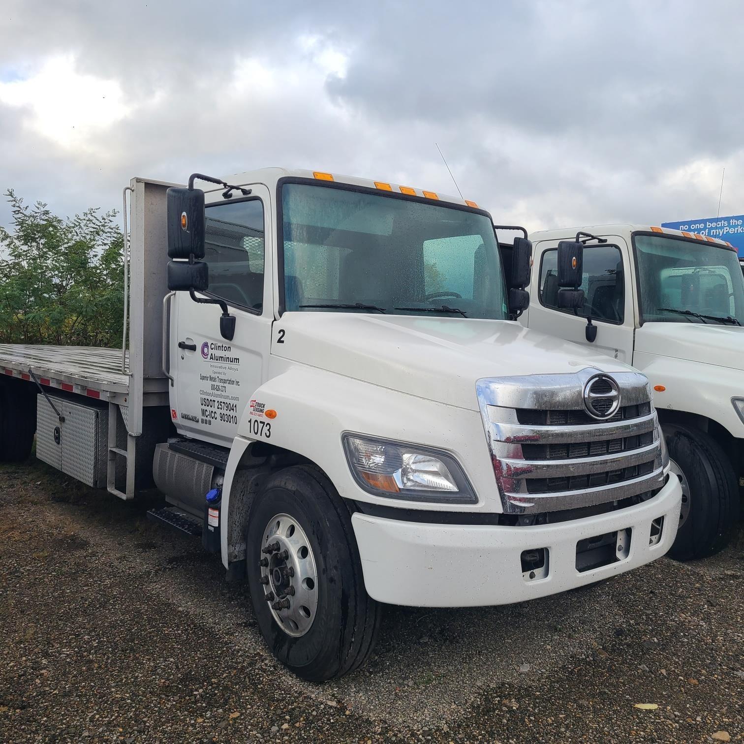 2020 Hino 338 — photo 3